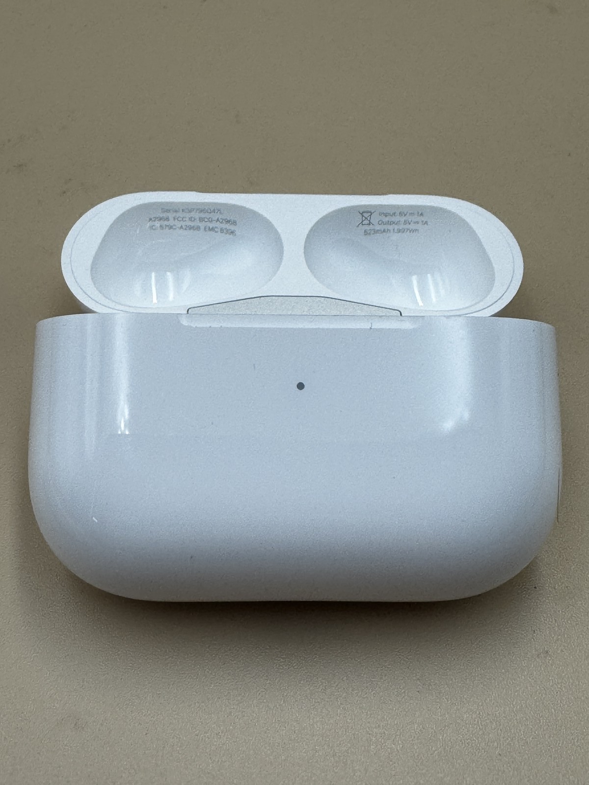 Apple AirPods Pro (2nd gen) (2023) White (with USB-C Case) MTJV3LL/A PC1711932
