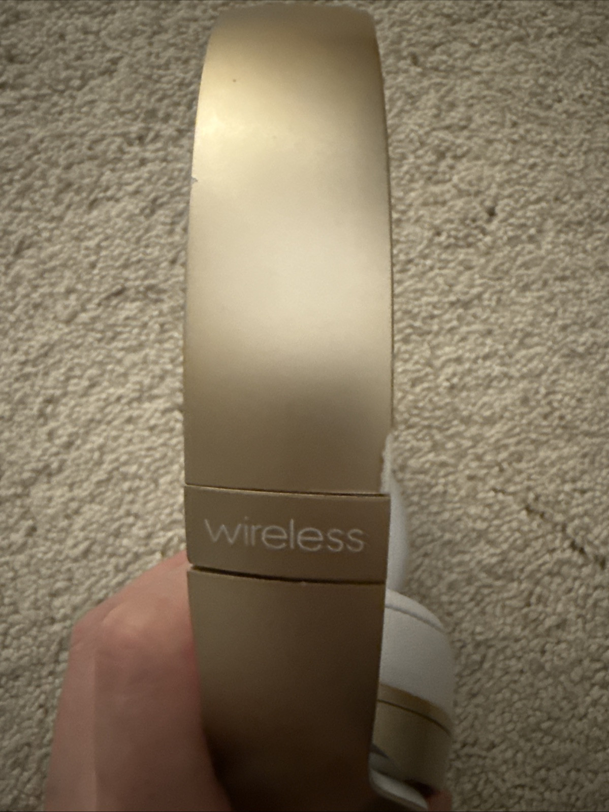 Used Gold Beats Solo Wireless Headphones SEE DESCRIPTION