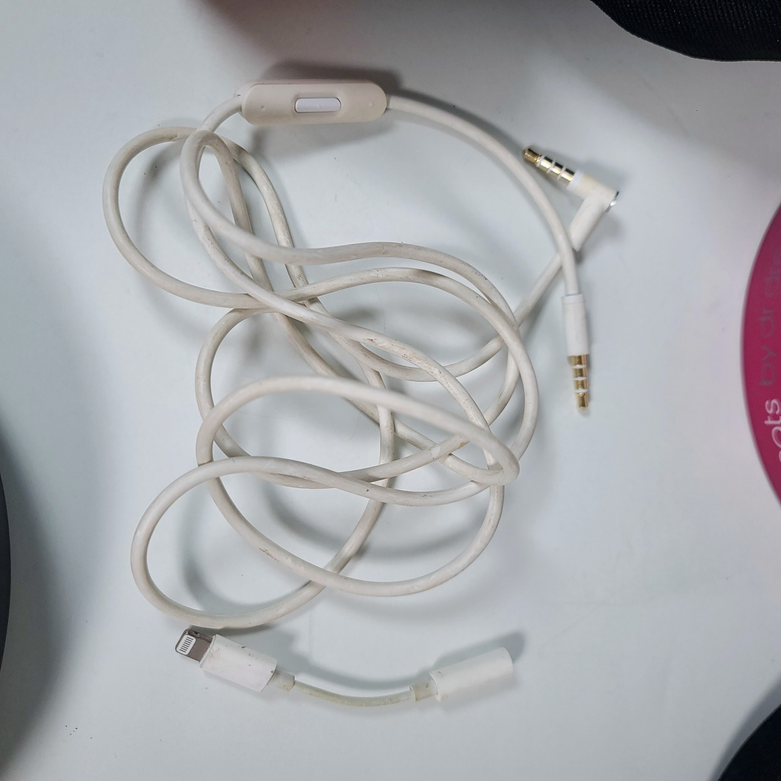 Lot of 5 – Headphones & Speaker Beats Solo HD, Solo3 Sony MDR-XB450 all UNTESTED