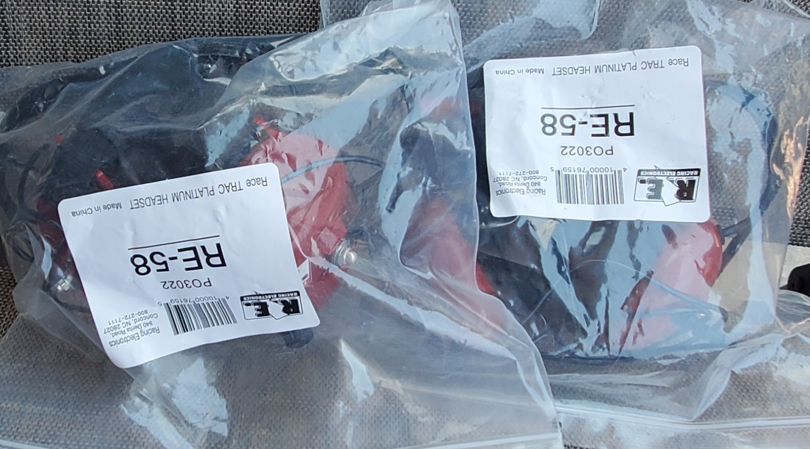 Racing Electronics RE-58-STEREO Platinum Scanner Headphones Set of 2 New in Pkg