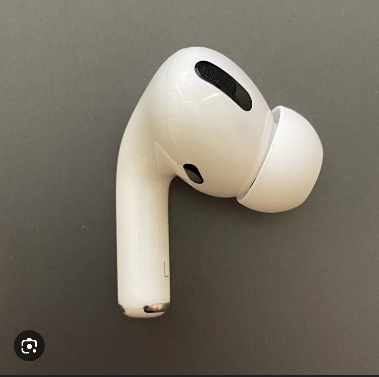 Left AirPod Pro 2 USBC