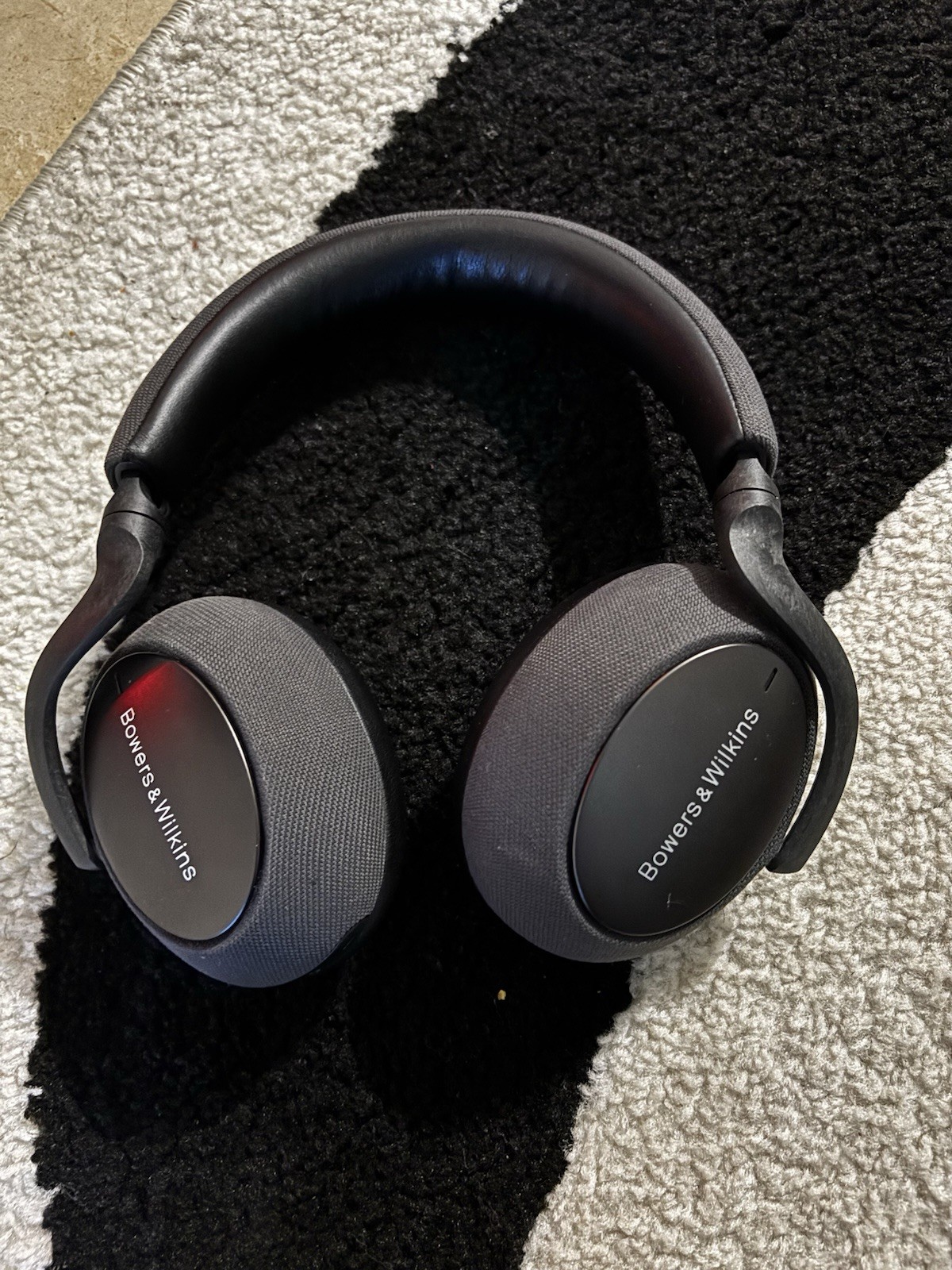 Bowers & Wilkins PX7 Wireless Bluetooth ANC Over-Ear Headphones Black 40mm