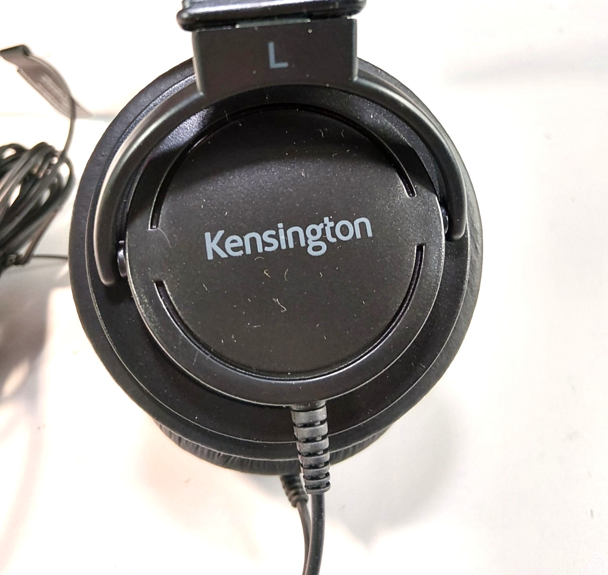 LOT OF 2 – KENSINGTON Classic 3.5mm Headphone With 9ft Cord, Black K33137