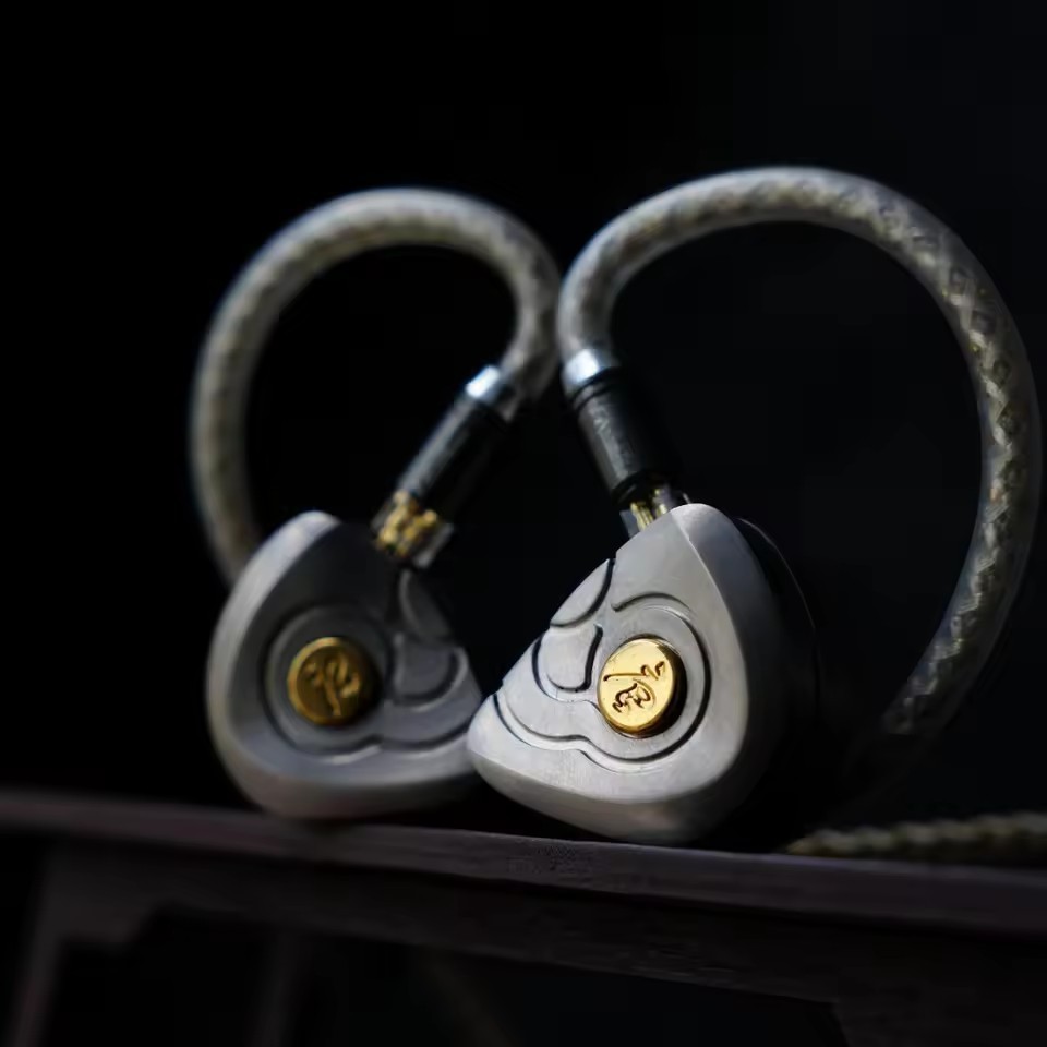 TANGZU THE KING WUKONG 1DD+6BA+4EST In-ear Headphone