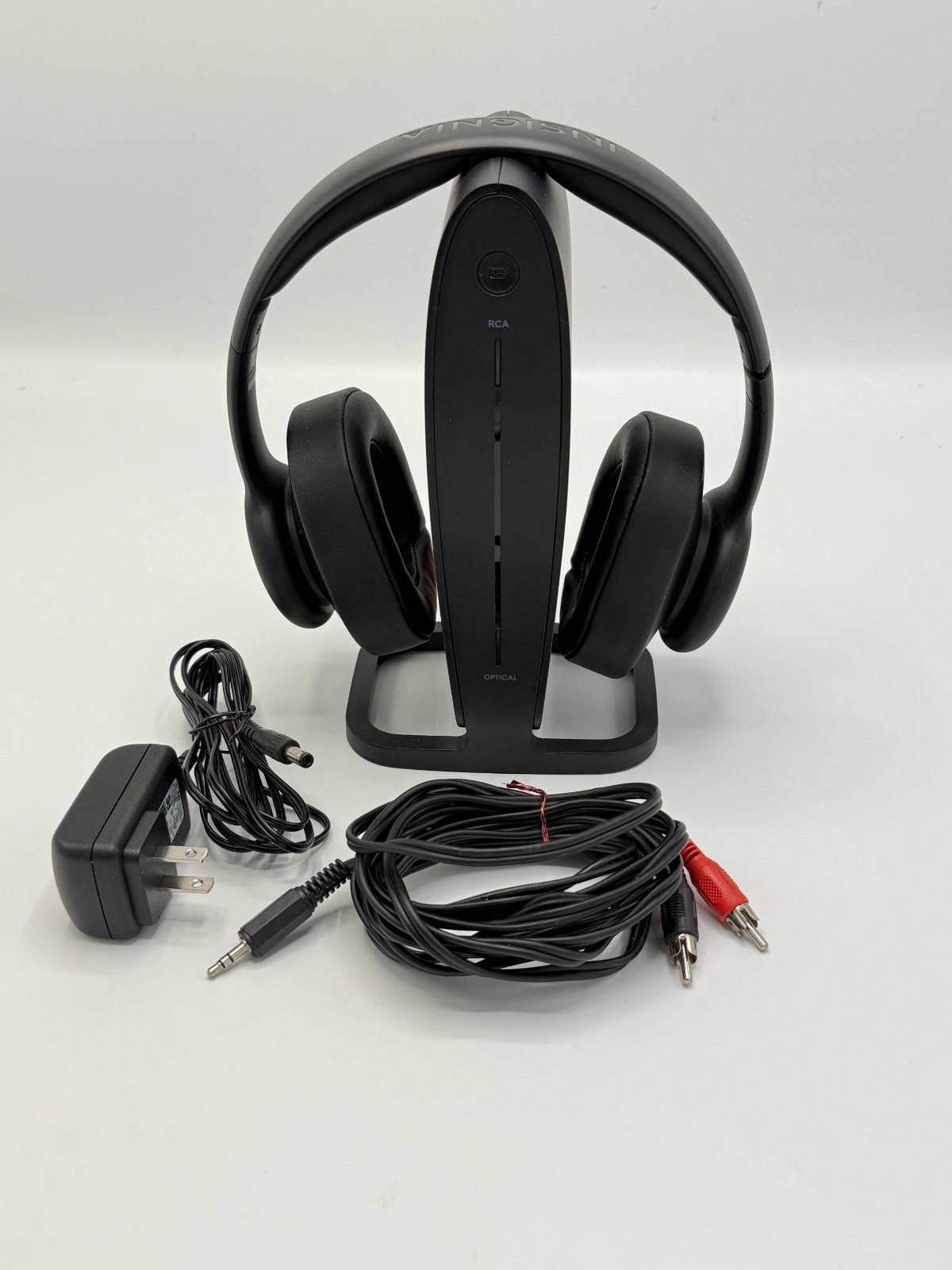 Insigna Digital Wireless Headphones 2.4 GHz TV Music Over The Ear Black
