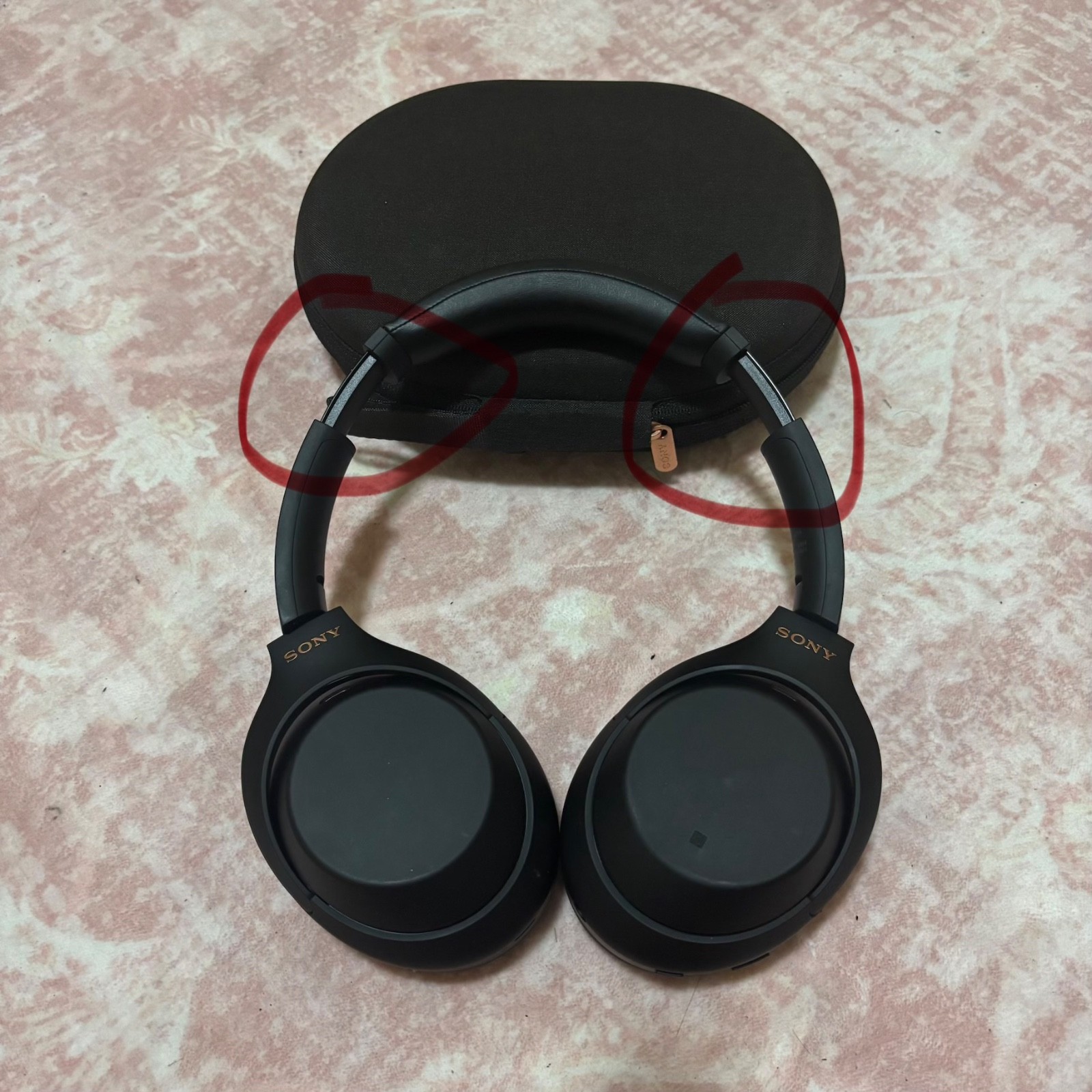 Black Sony WH-1000XM4 Noise Cancellation Headphones & Case