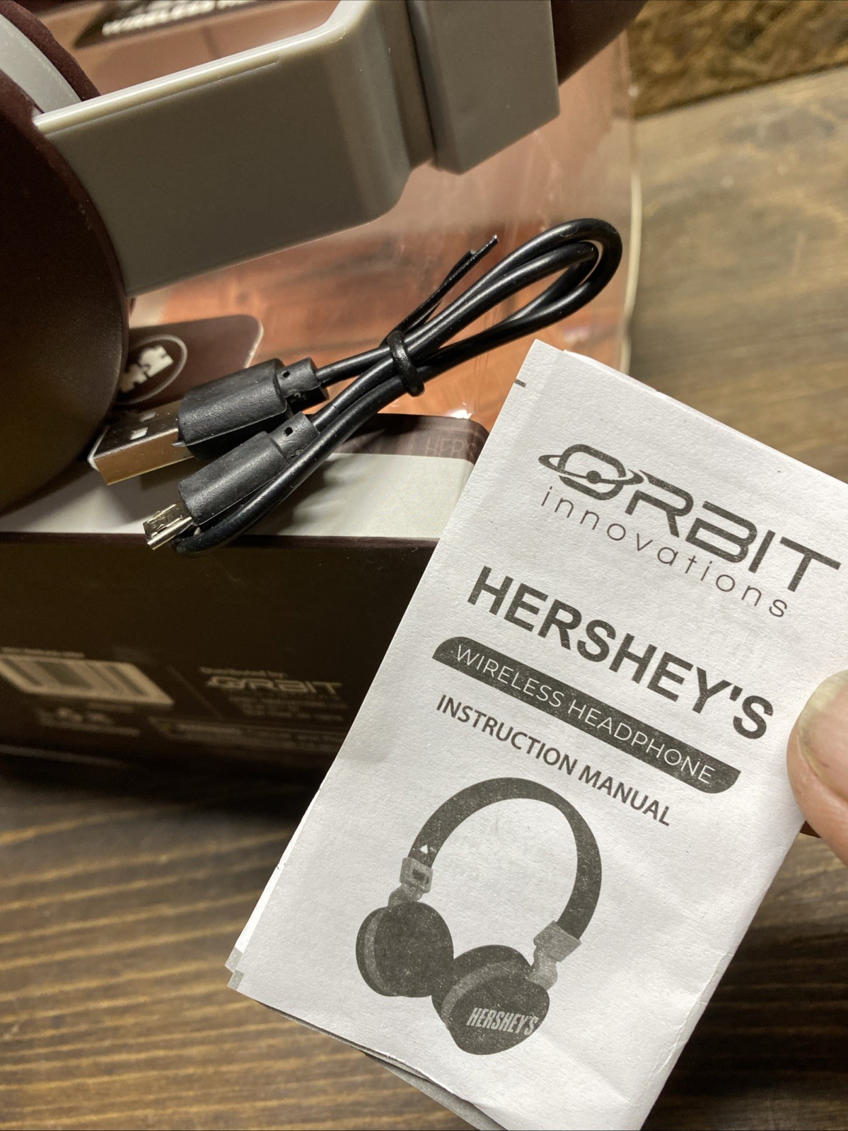 Hershey’s Wireless Headphones Bluetooth with Adjustable Headband Open Box