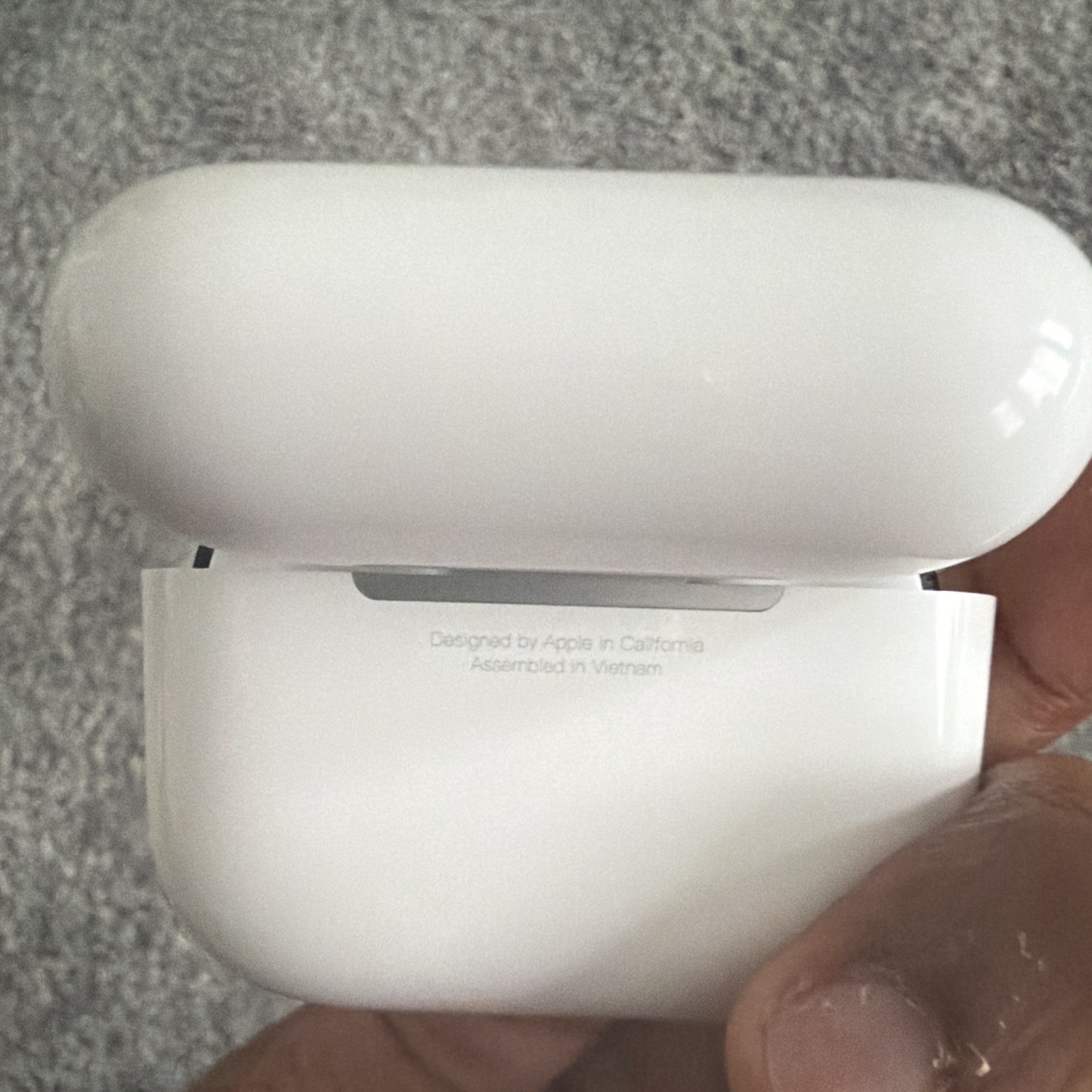 Apple AirPods Pro 3 In-Ear Bluetooth Wireless Earbuds w/ Charging Case White