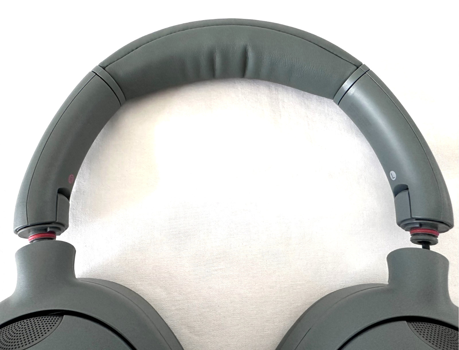 Sony ULT WEAR 900N Wireless Noise Canceling Headphones Gray Broken but Works