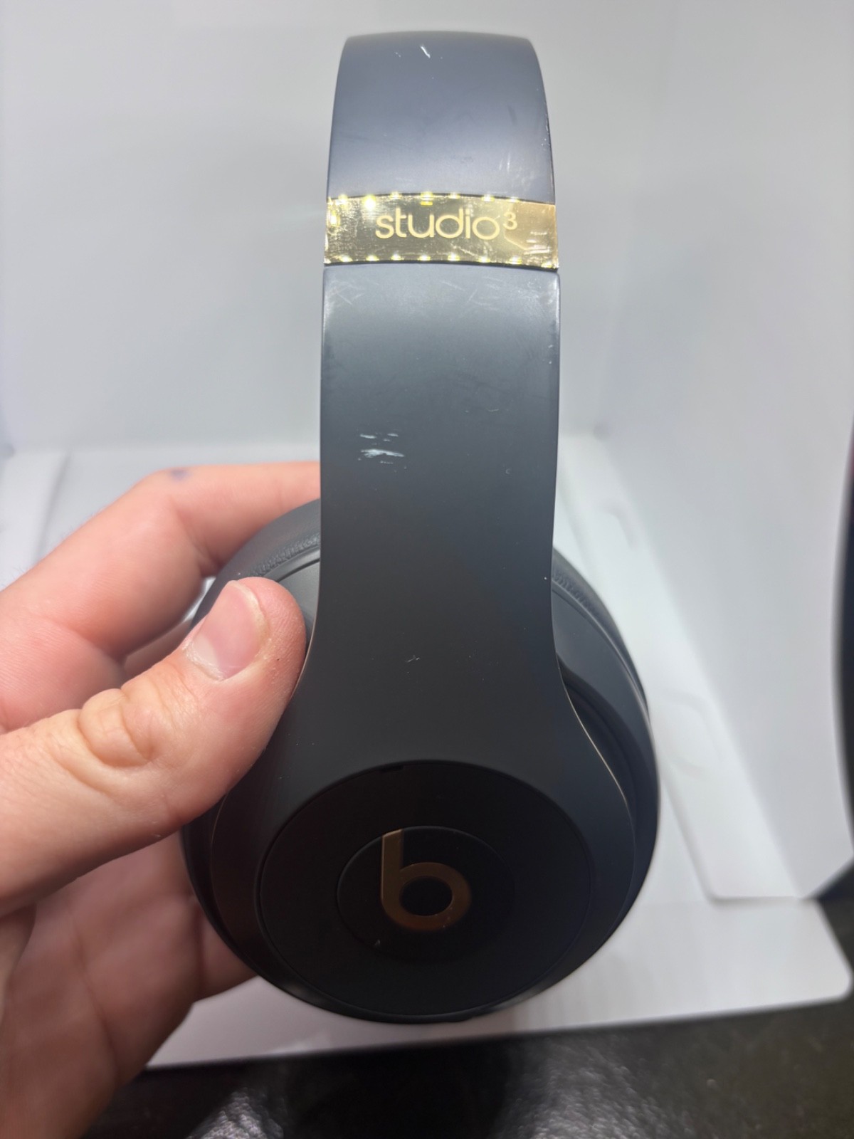 ts Wireless Studio 3 Headphone – Over Ear Headphones – Grey and Gold – W/ Chord