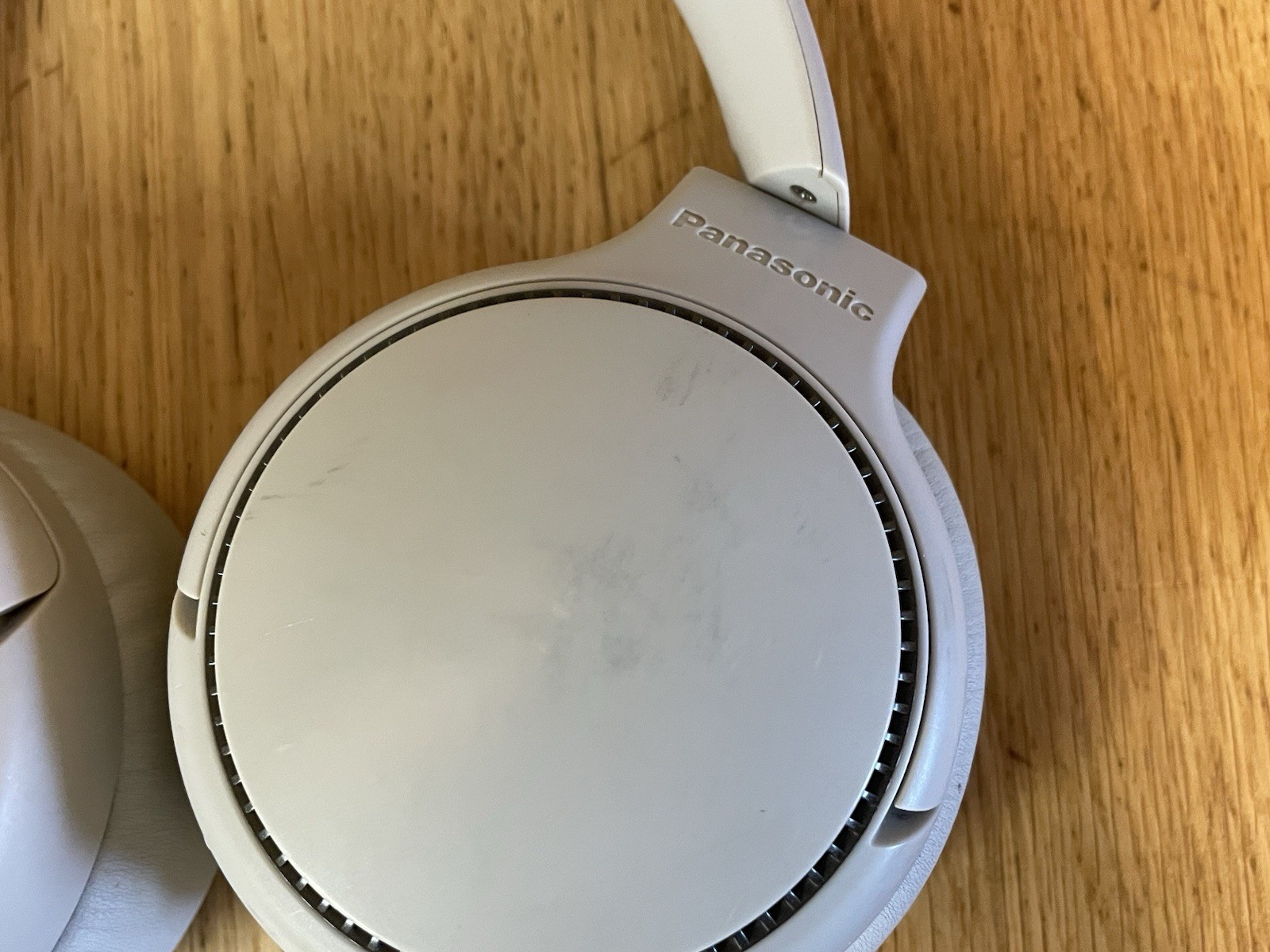 Panasonic RB-M500B Deep-bass Over-Ear Wireless Bluetooth Noise Cancelling