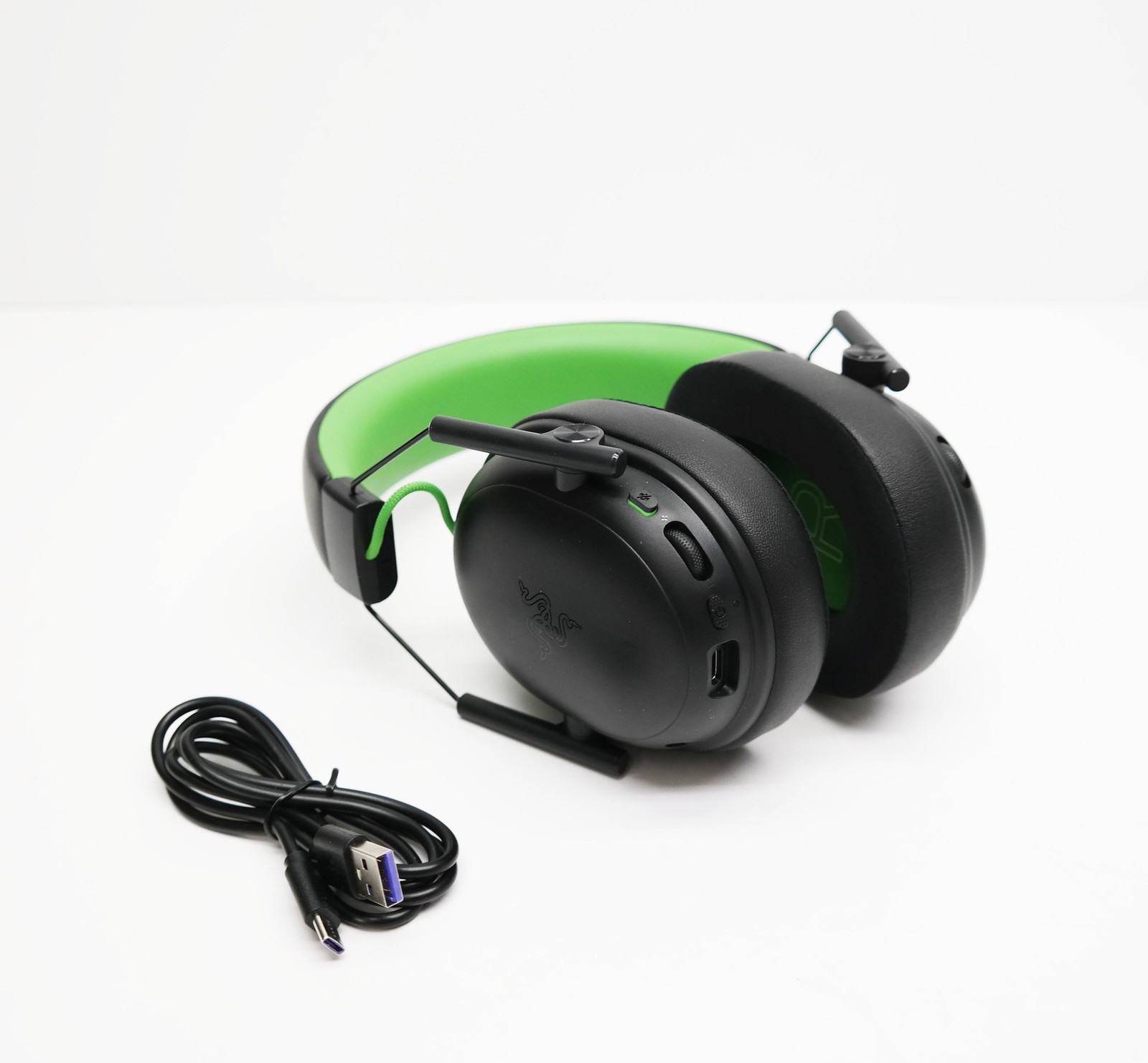 Razer BlackShark V3 X HyperSpeed Wireless Gaming Headset for Xbox NO DONGLE