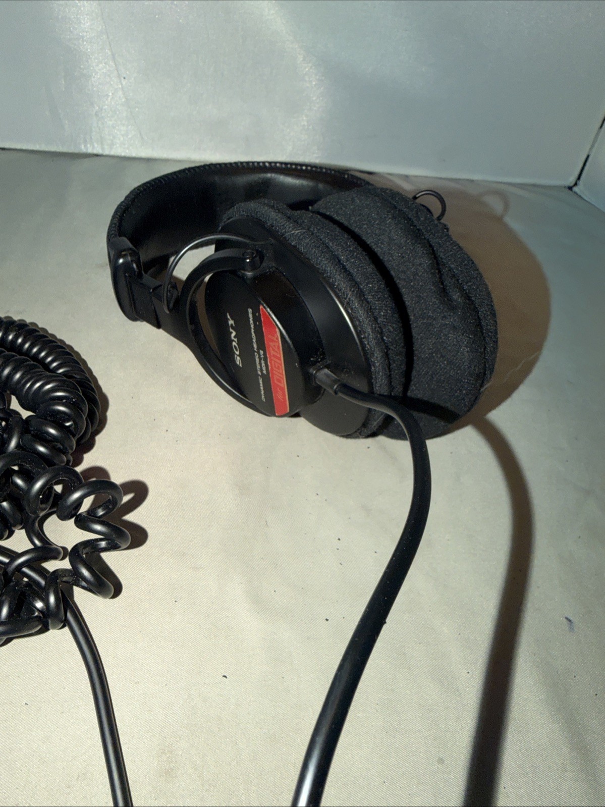 Sony MDR-V6 Over the Ear Headphones, Adjustable Head Band, Needs Ear Pads