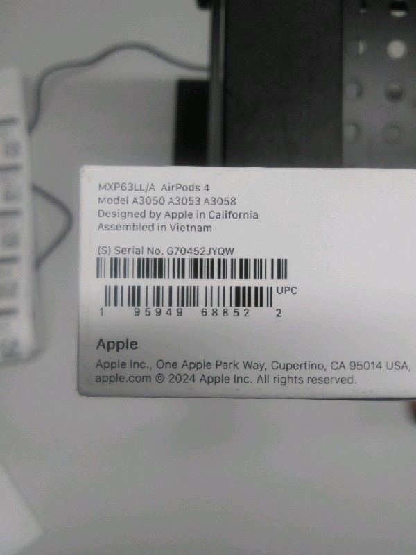 Apple AirPods 4 ‎‎MXP63LL/A Bluetooth Earbuds White Wireless with Charging Case