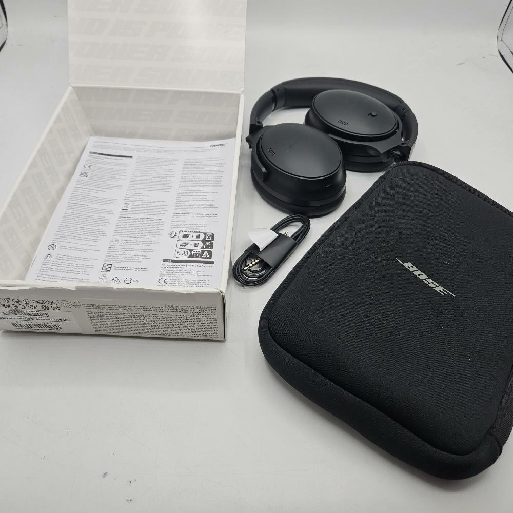 Bose QuietComfort SC Wireless Noise Cancelling Headphones with Soft Case, Black