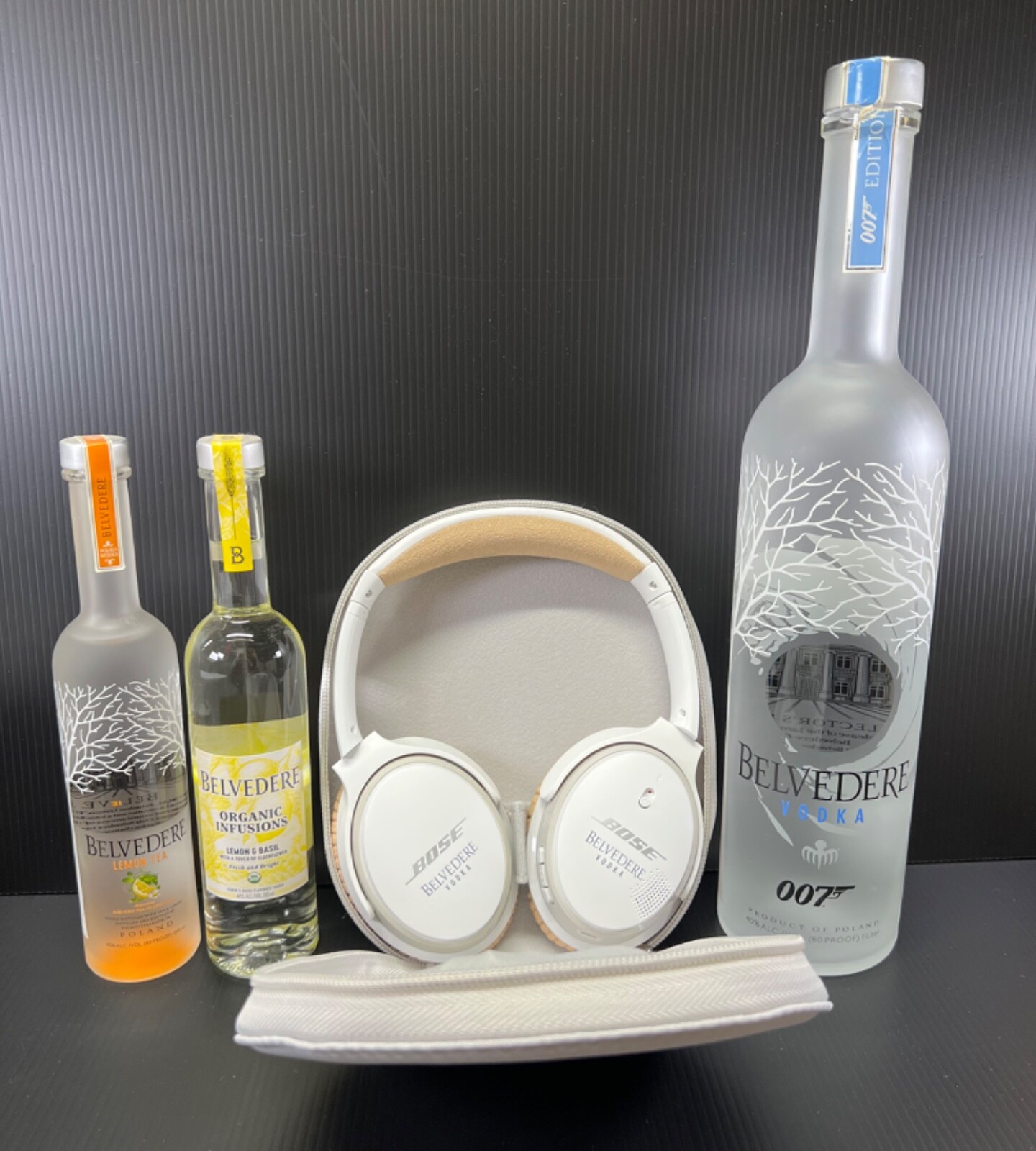 Bose Soundlink II Wireless Bluetooth Headphones Belvedere Vodka logo-New w/case
