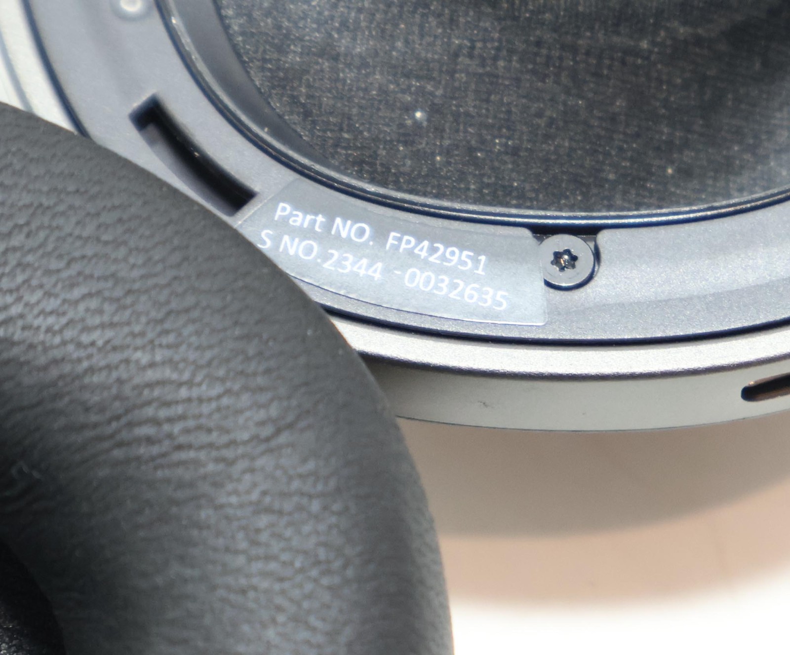 Bowers and Wilkins PX8 Model FP42951 (Black/Gray)