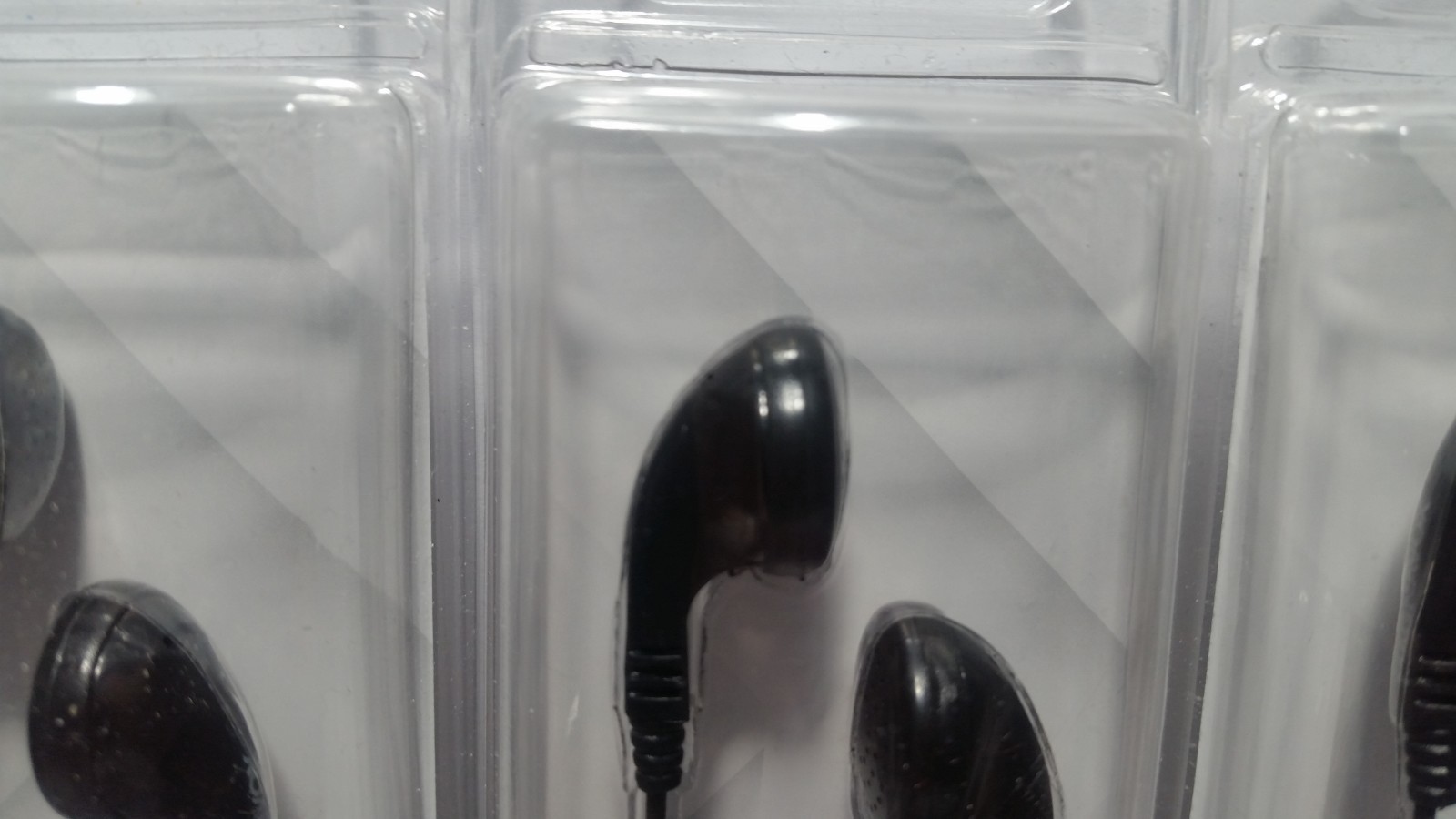 Magnavox Earphones Clear Sound Black 5 Pack