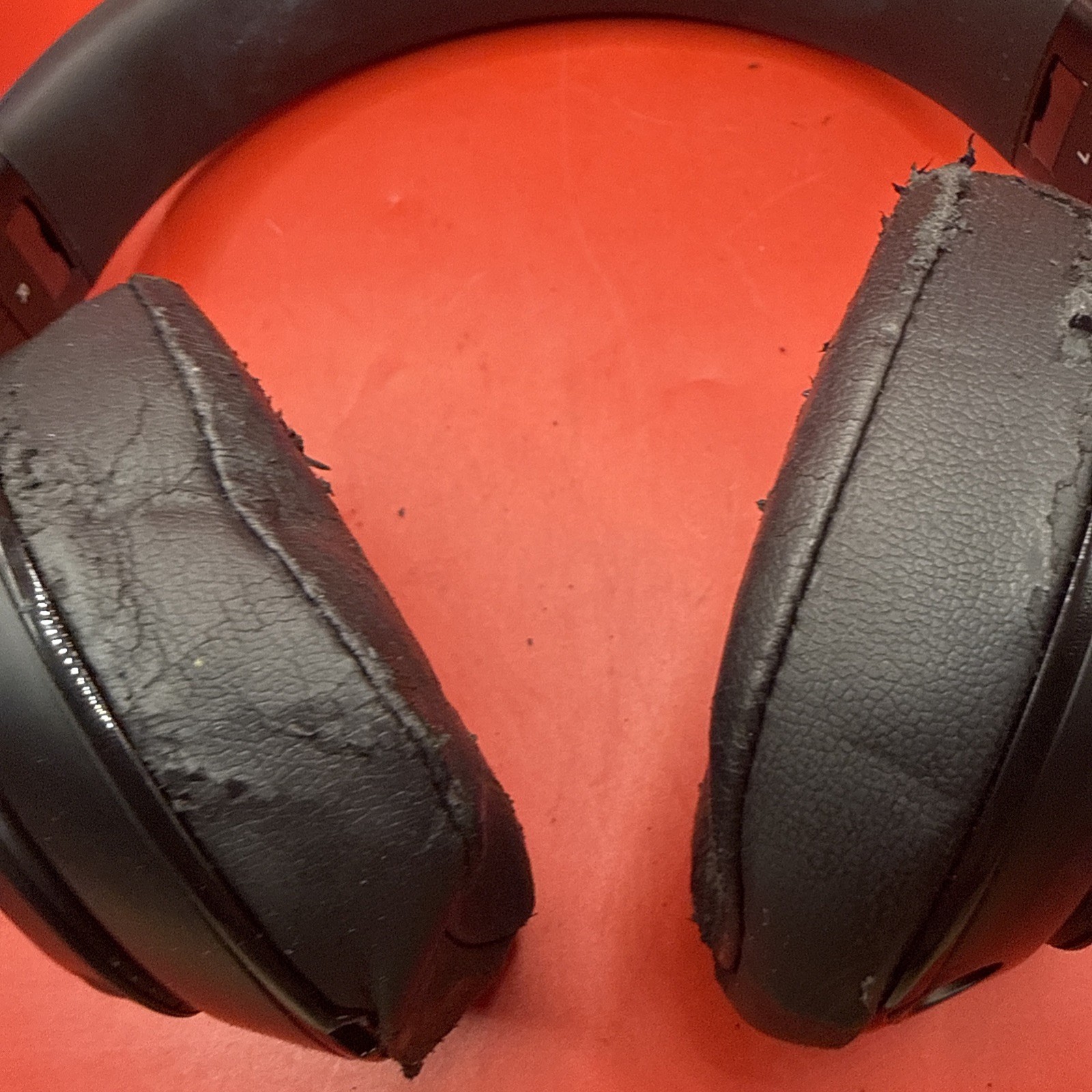 Beats Studio Headphones Black Model B0501 W/case No Charger
