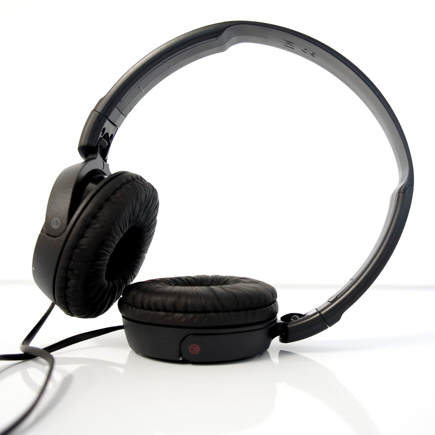 Lightweight Black Over Ear Headphones with 30mm Drivers for Clear Sound