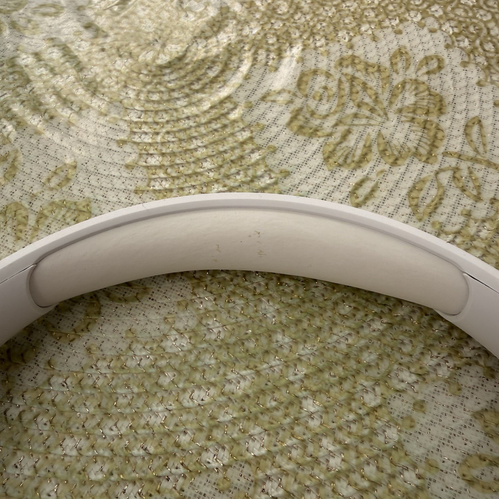 JBL Tune 520BT Wireless On-Ear Bluetooth Headphones White