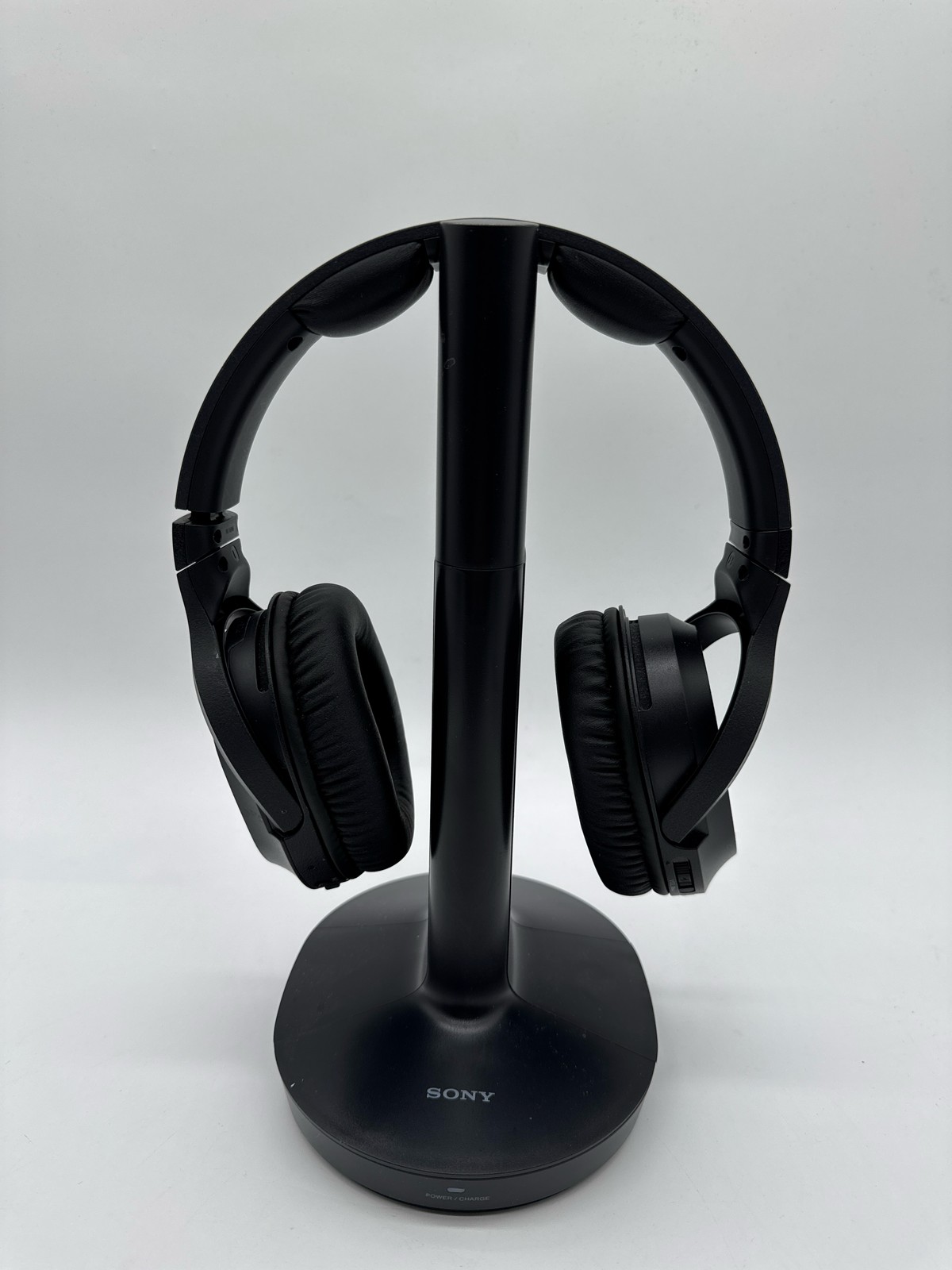 Sony WH-RF400 Wireless Over-Ear Home Theater Headphones 3.5 mm Jack – Black
