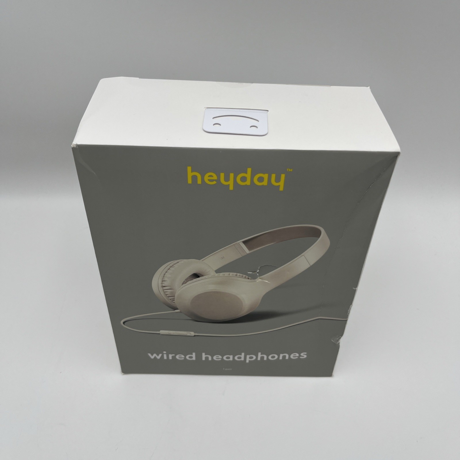 Heyday Wired On-Ear Headphones – White – Tangle-Free Cable – NEW