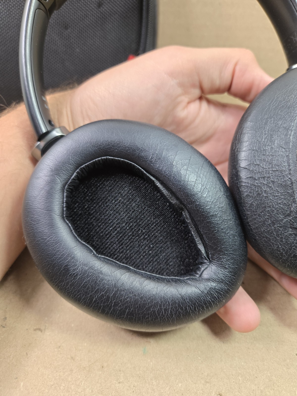 Sony MDR-10RNC Wired Noise Cancelling Over-the-ear Headphones Used Tested