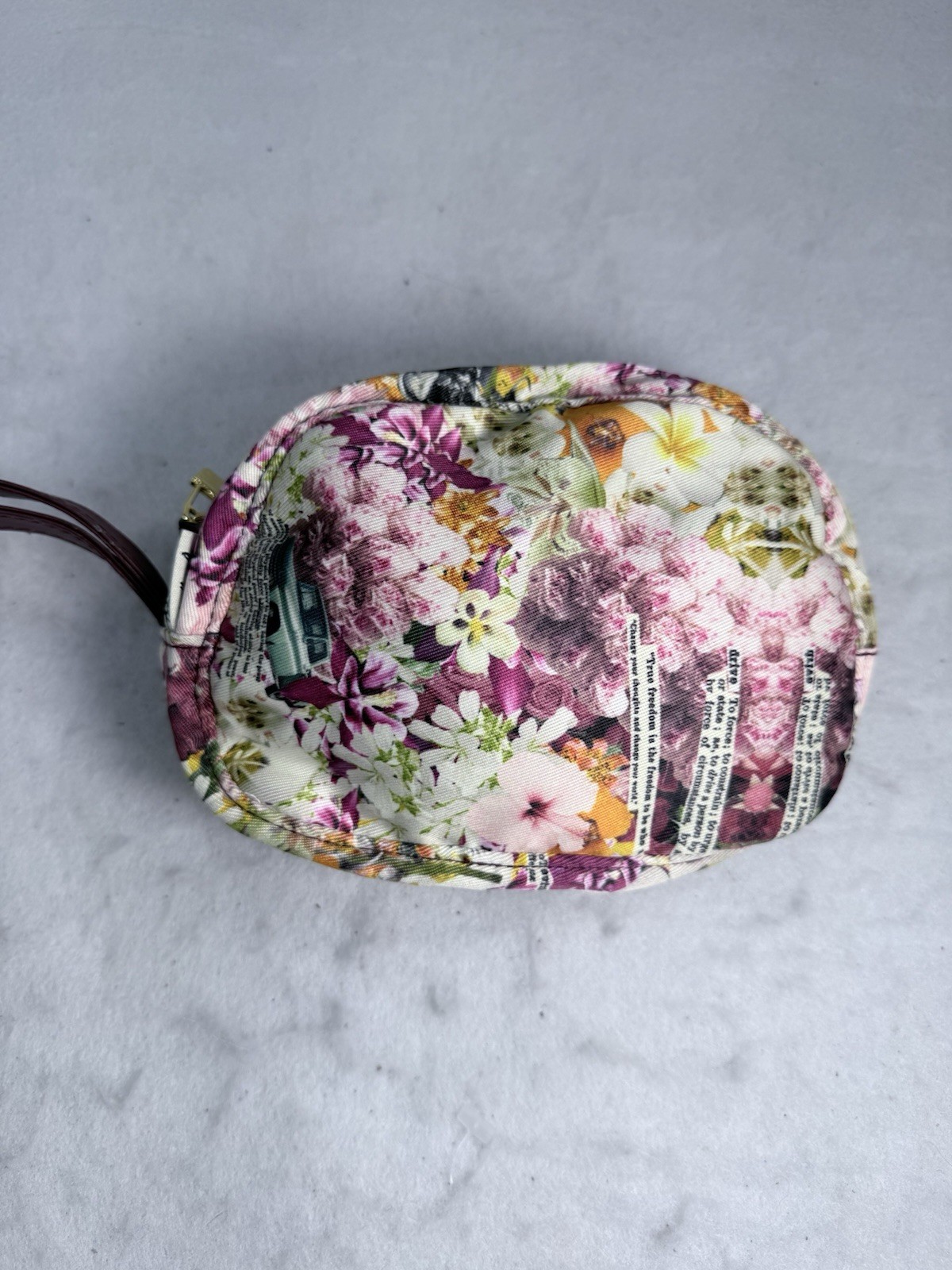 Skullcandy Knockout Floral Pattern Over the Ear Headphones W Jack Preowned C