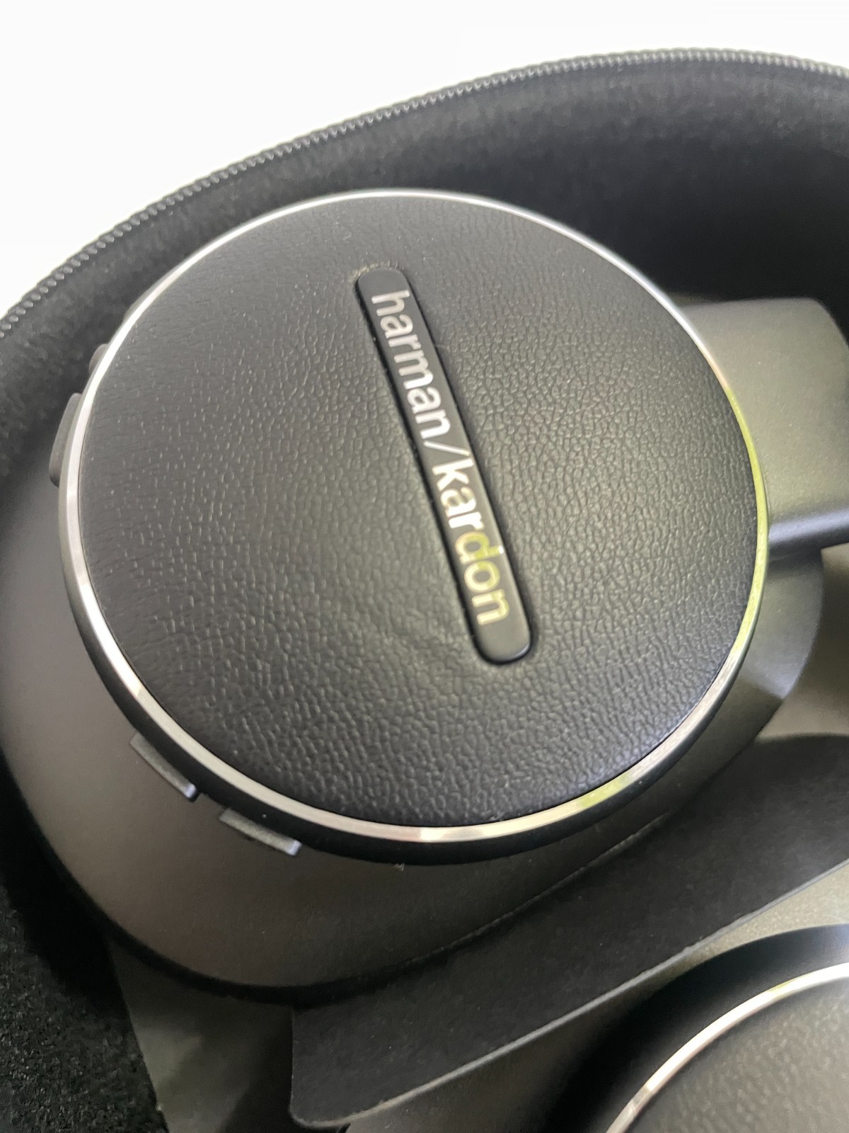 Harman Kardon Fly ANC Premium Bluetooth Noise Cancel Headphones 30 Day Warranty