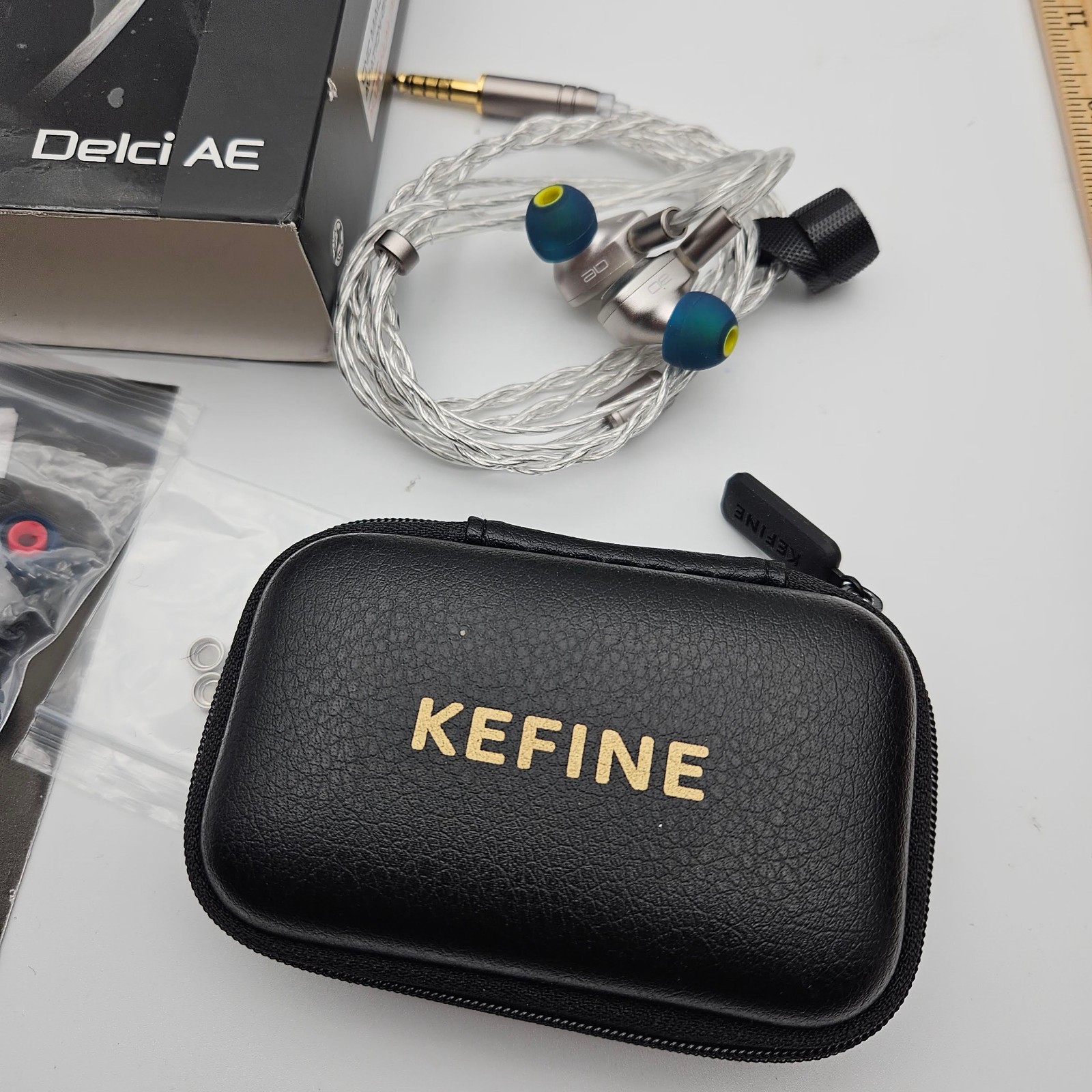 HiFiGo Kefine Delci AE 10mm Dynamic Driver IEM Earphones, Transparent an 4.4