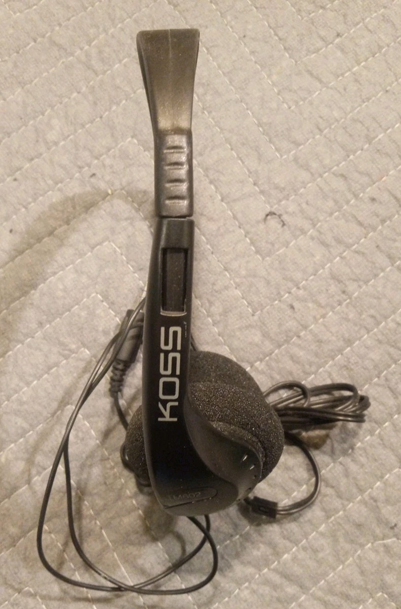Koss TM602 Portable Lightweight Stereo Headphones Nice Used Tested Working