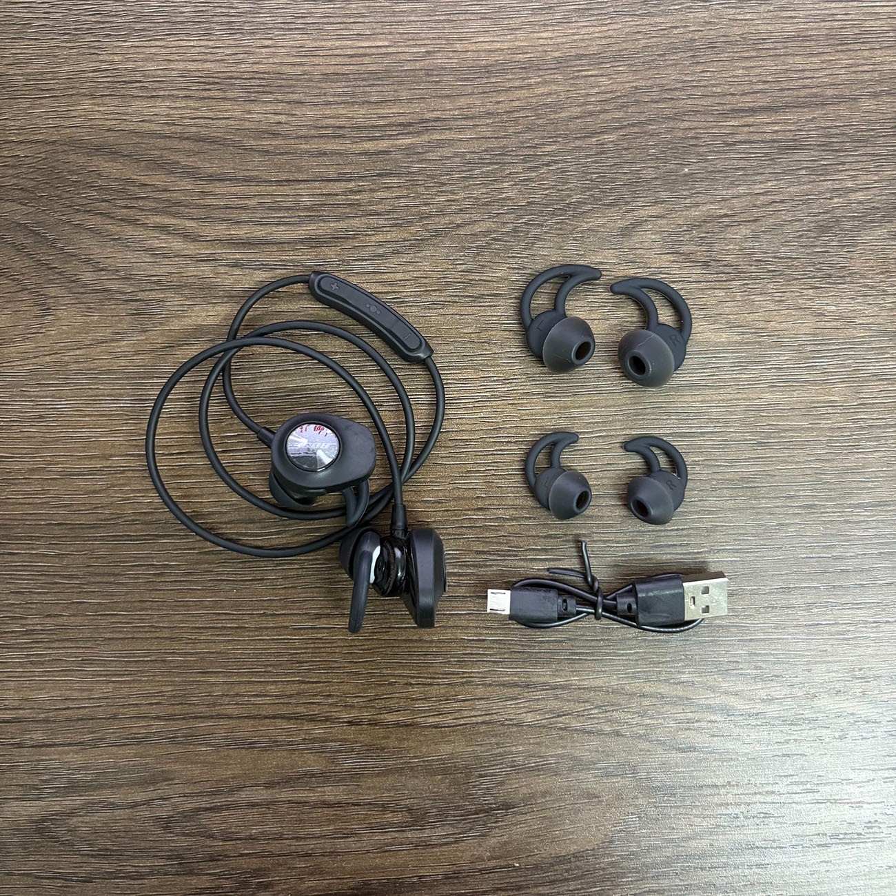 Bose SoundSport Headphones Wireless Bluetooth Earphones Earbuds NFC Black – us