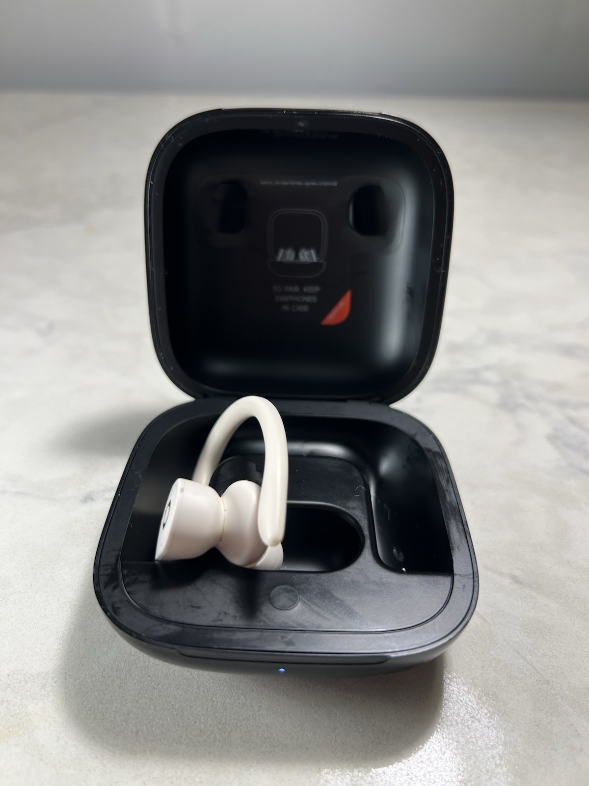 Beats by Dr. Dre Powerbeats Pro Totally Wireless 1 Rigth Earphones Cloud