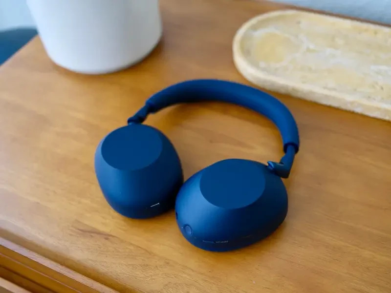 Sony WH-1000XM6 Active Noise Canceling Headphone Midnight Blue – Excellent Cond.