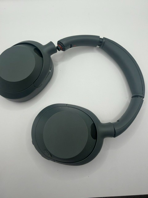 Sony – ULT WEAR Wireless WHULT900N Headphones – Forest Gray(FOR PARTS)