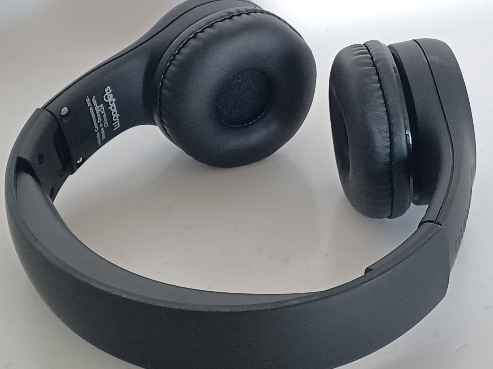 LilGadgets Kids Premium Volume Limited Wired Headphones w/ SharePort Connect+