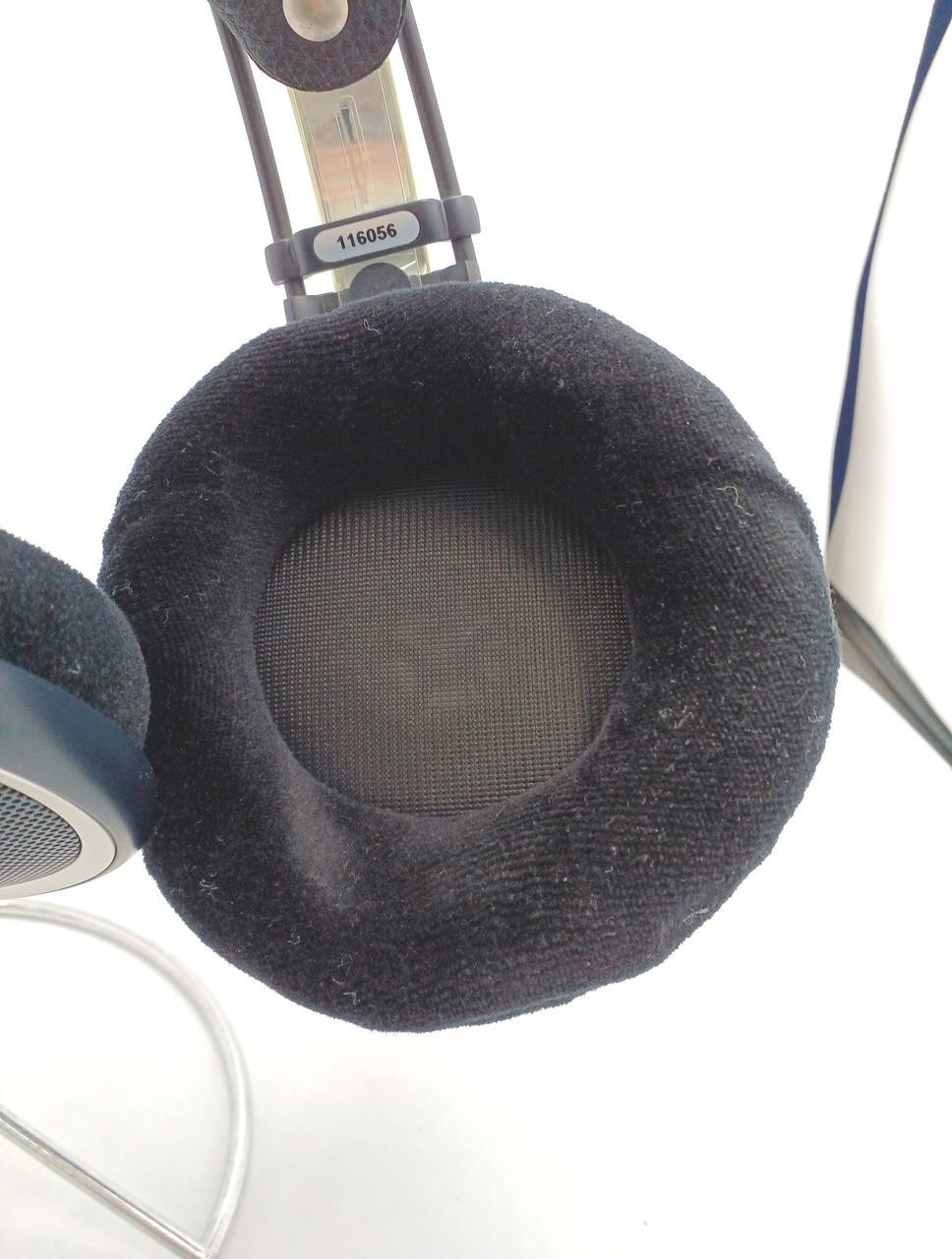 AKG K702 Open-Back Over-Ear Reference Studio Headphones 45mm Varimotion 62 Ohm