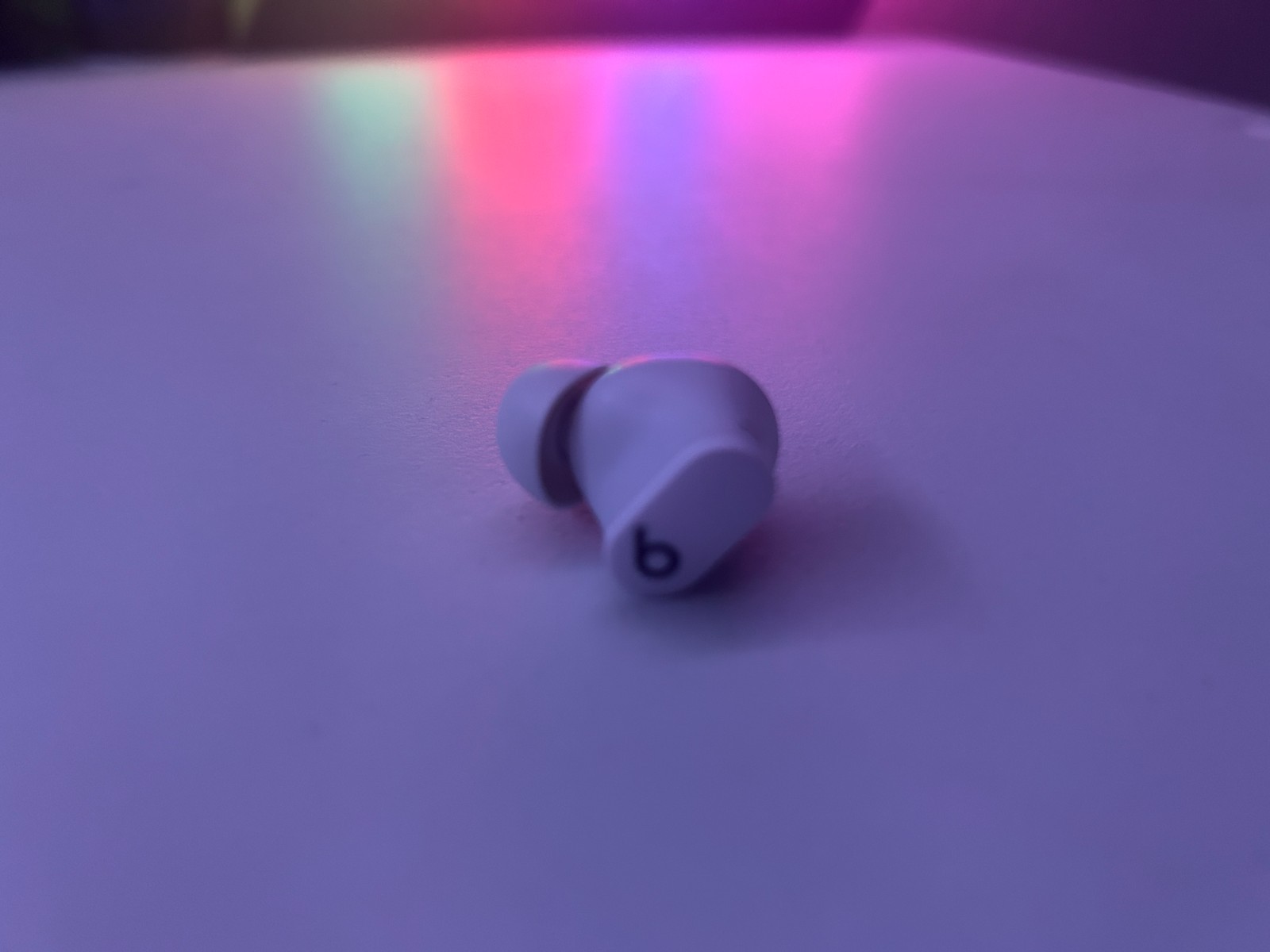 Beats Studio Buds – White – Used