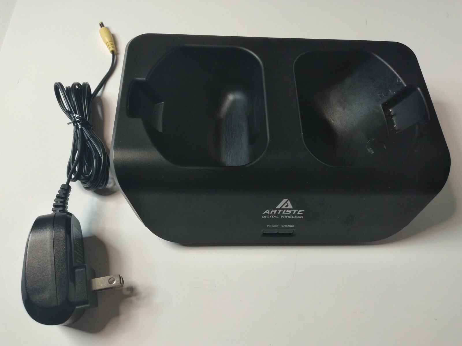 Artlste ADH300 Black 2.4 G Stereo Large Battery Wireless Headset