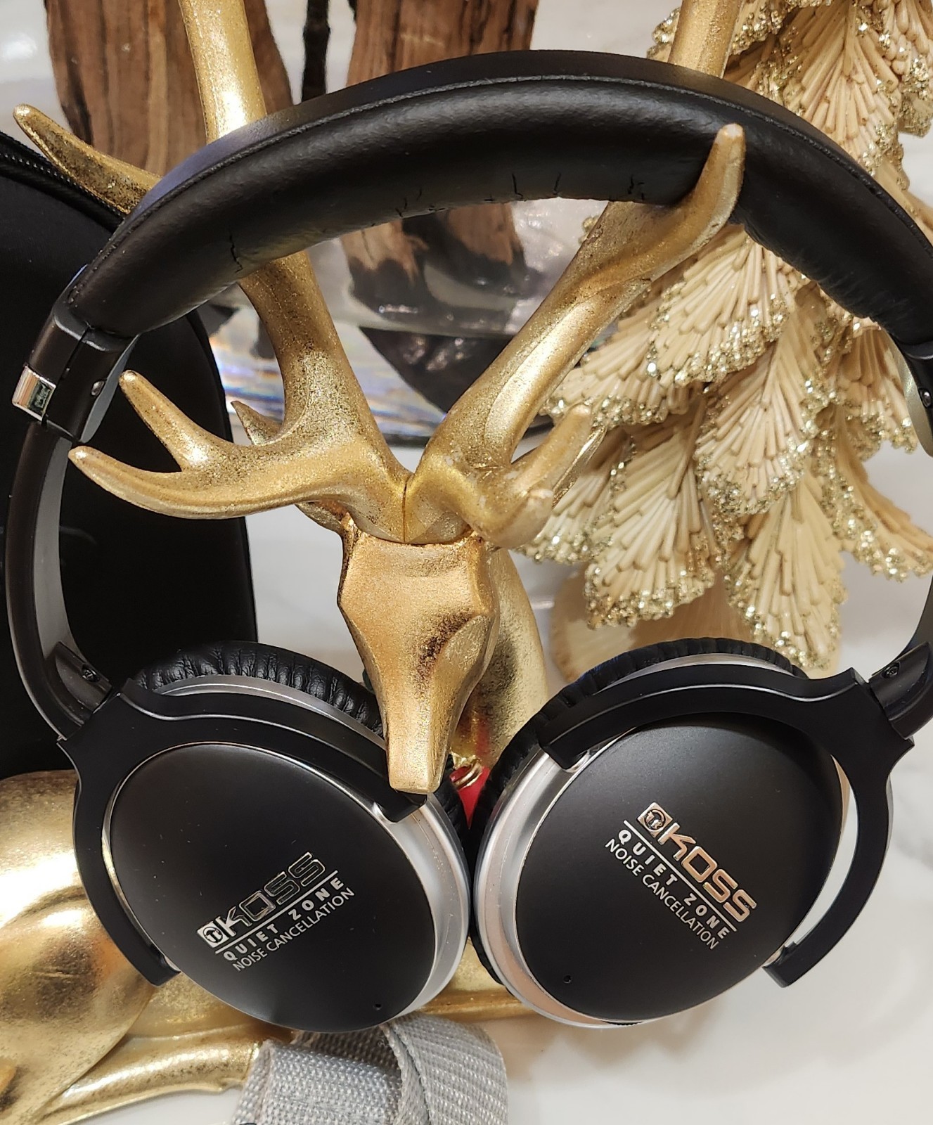 Koss QZ900 Noise Cancelling Over-Ear Headphones , with Cable Case Tested Working