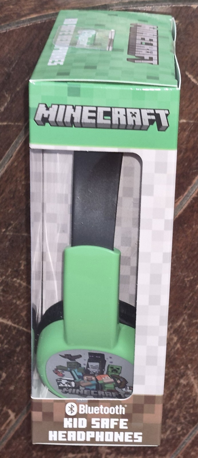 MINECRAFT Kid Safe WIRELESS Adjustable Headphones! Bluetooth Technology!