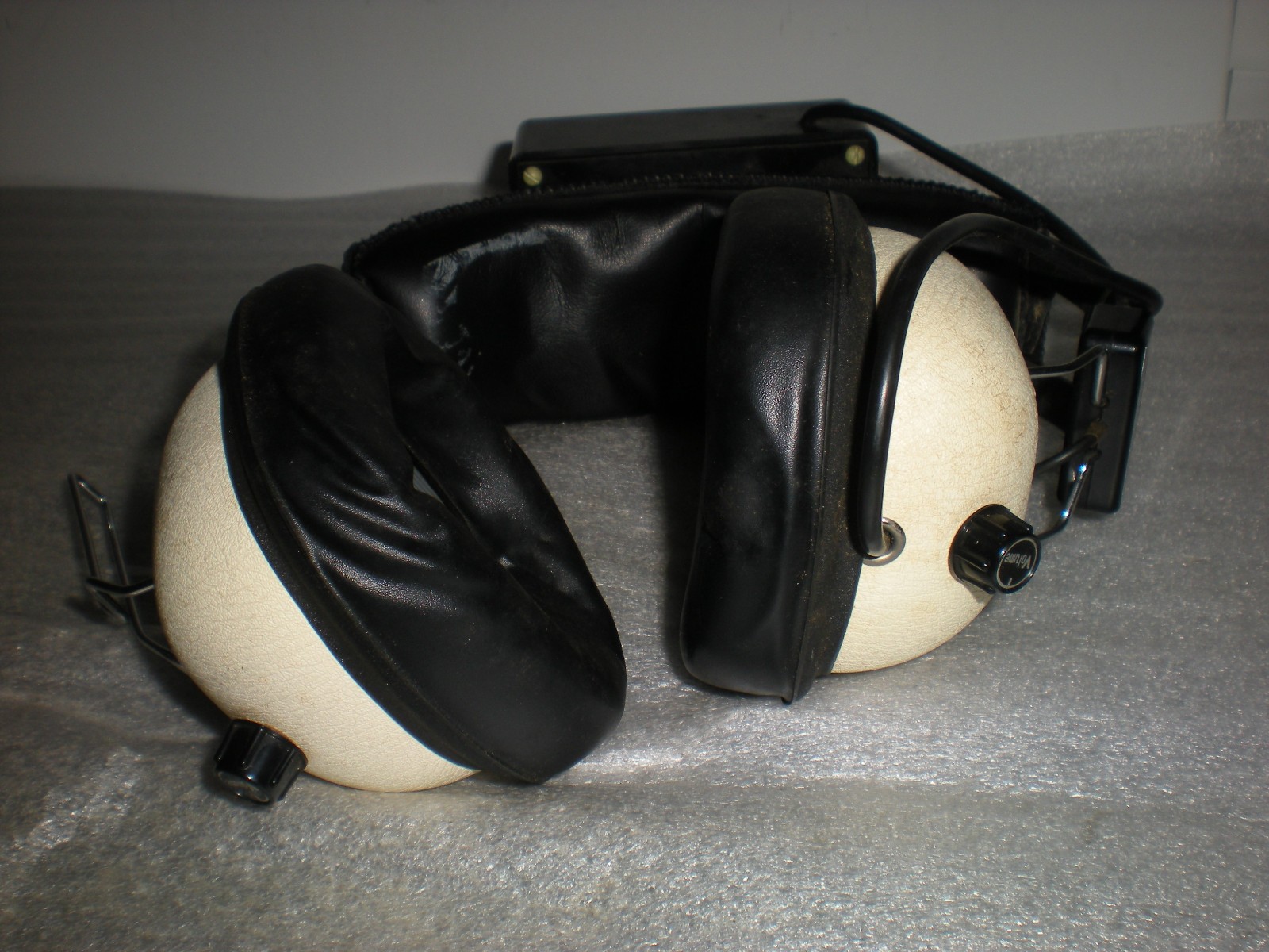 Rare J & J Enterprises ELECTROENCEPHALOPHONE Claricon EEP-4A Headphones 85-285A