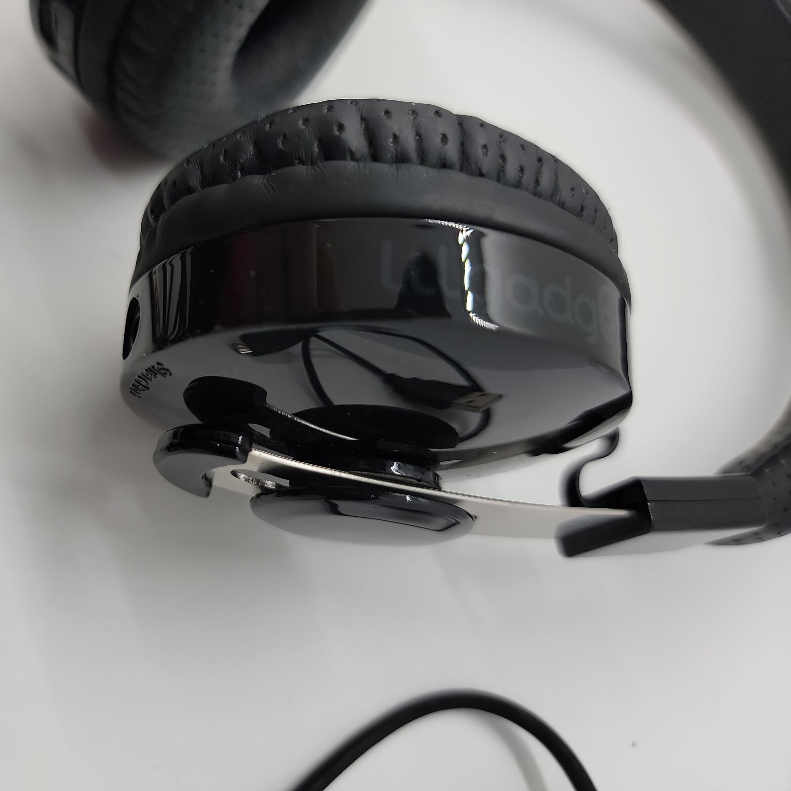 LilGadgets Untangled Pro Wireless Kids Heapdhones On-Ear Toddler Headphones