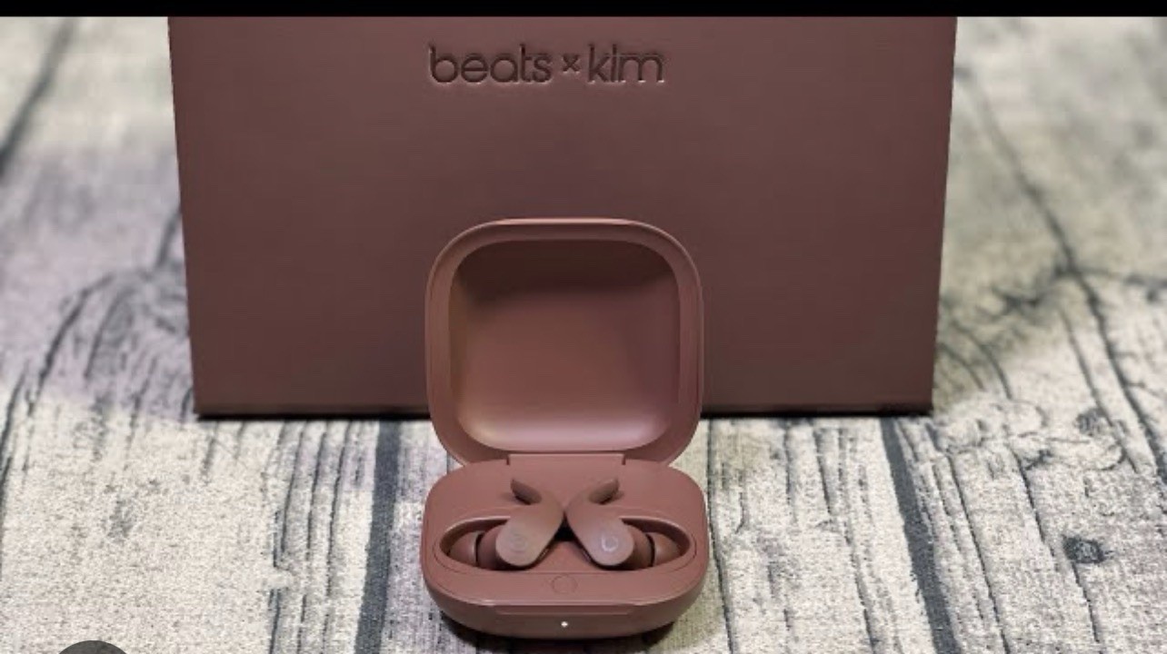 Beats x Kim Beats Fit Pro Dune Earbuds MNW73CH/A