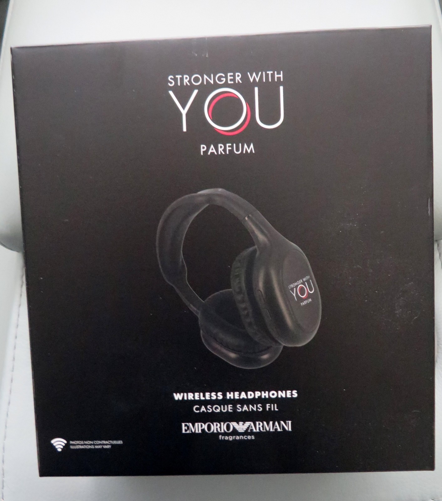 EMPORIO ARMANI STRONGER WITH YOU POWERFULL WIRELESS HEADPHONES (NEW)