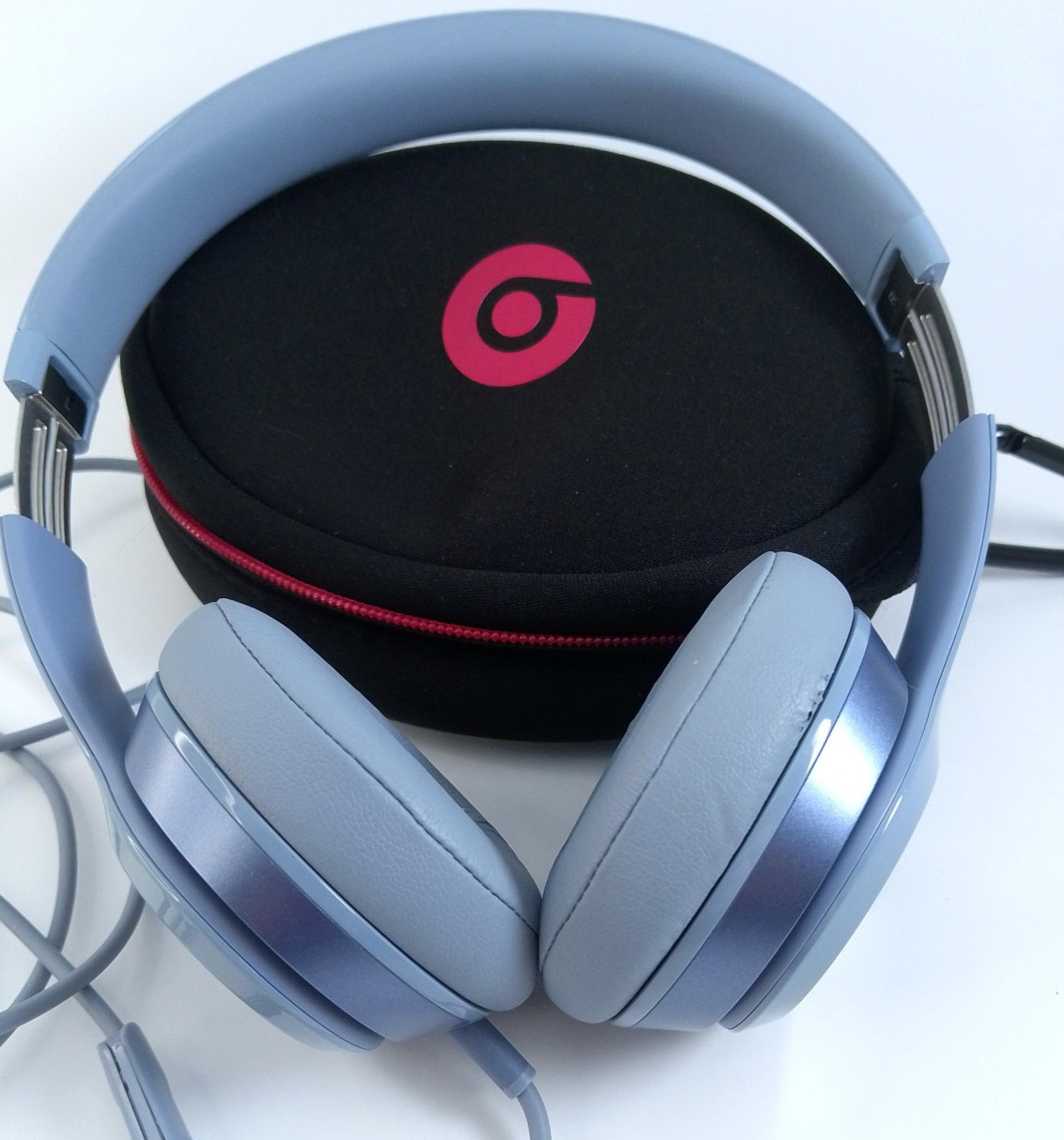 Beats by Dr Dre Solo 2 Wired Headphones w Case – Gray Blue B0518