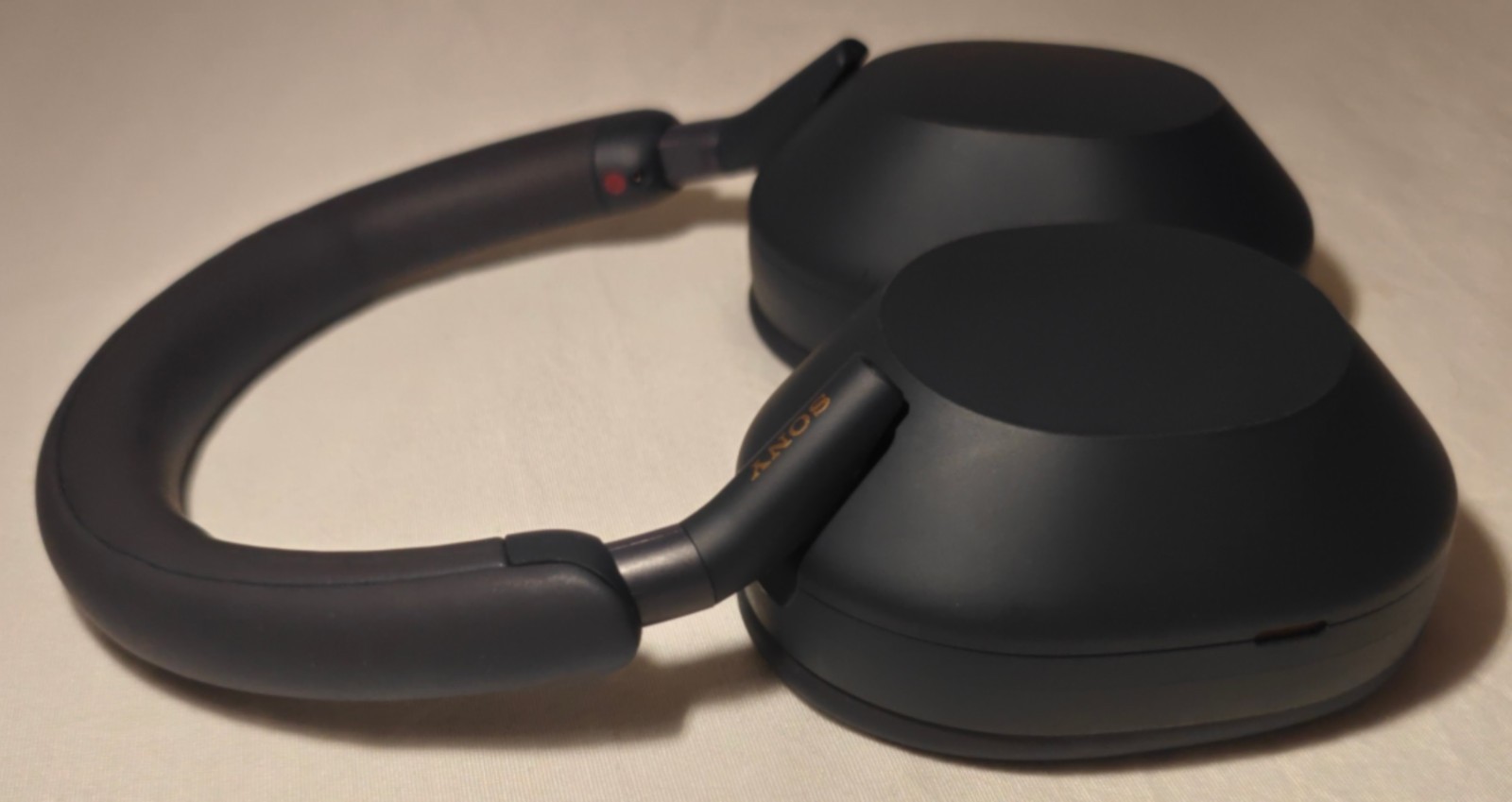 Very Nice Navy Blue Sony WH1000XM5 Noise Cancelling Over Ear Headphones W/ CASE!