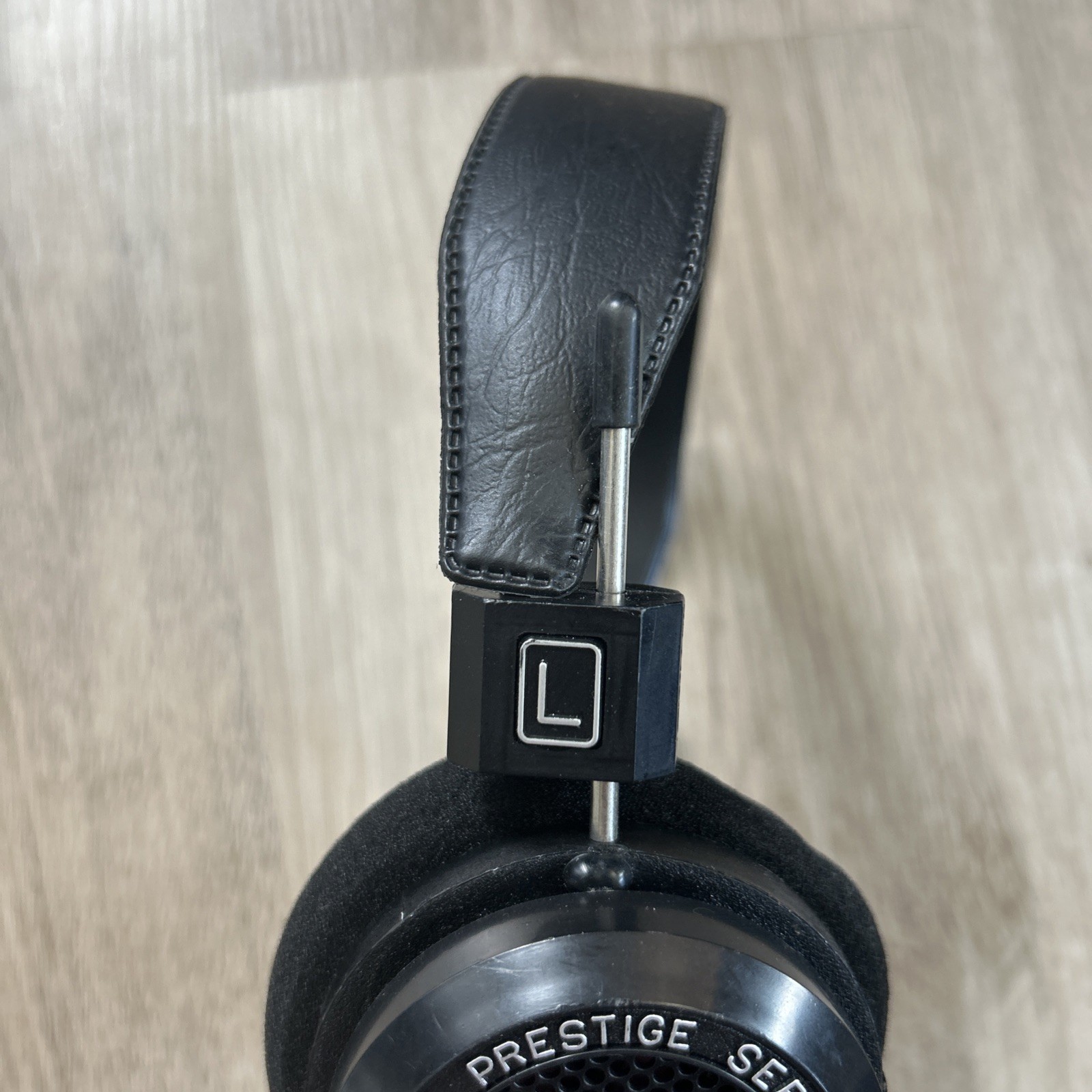 Grado Labs The Prestige Series SR60e Wired Headphones Black Tested Working