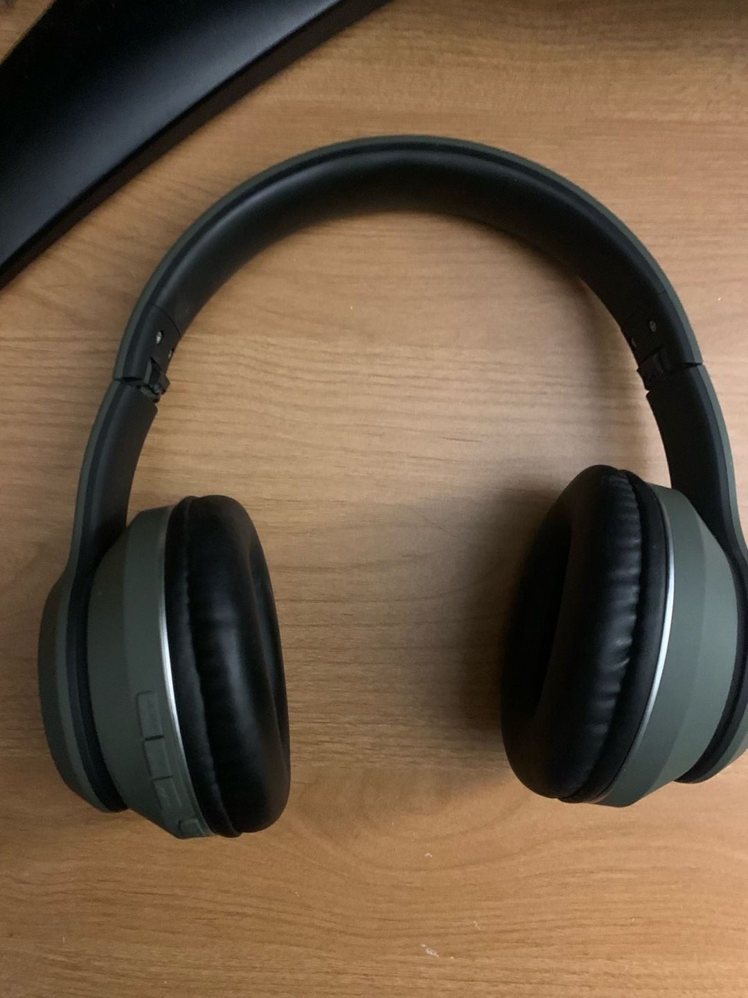 QUIKCELL headphones Electronics